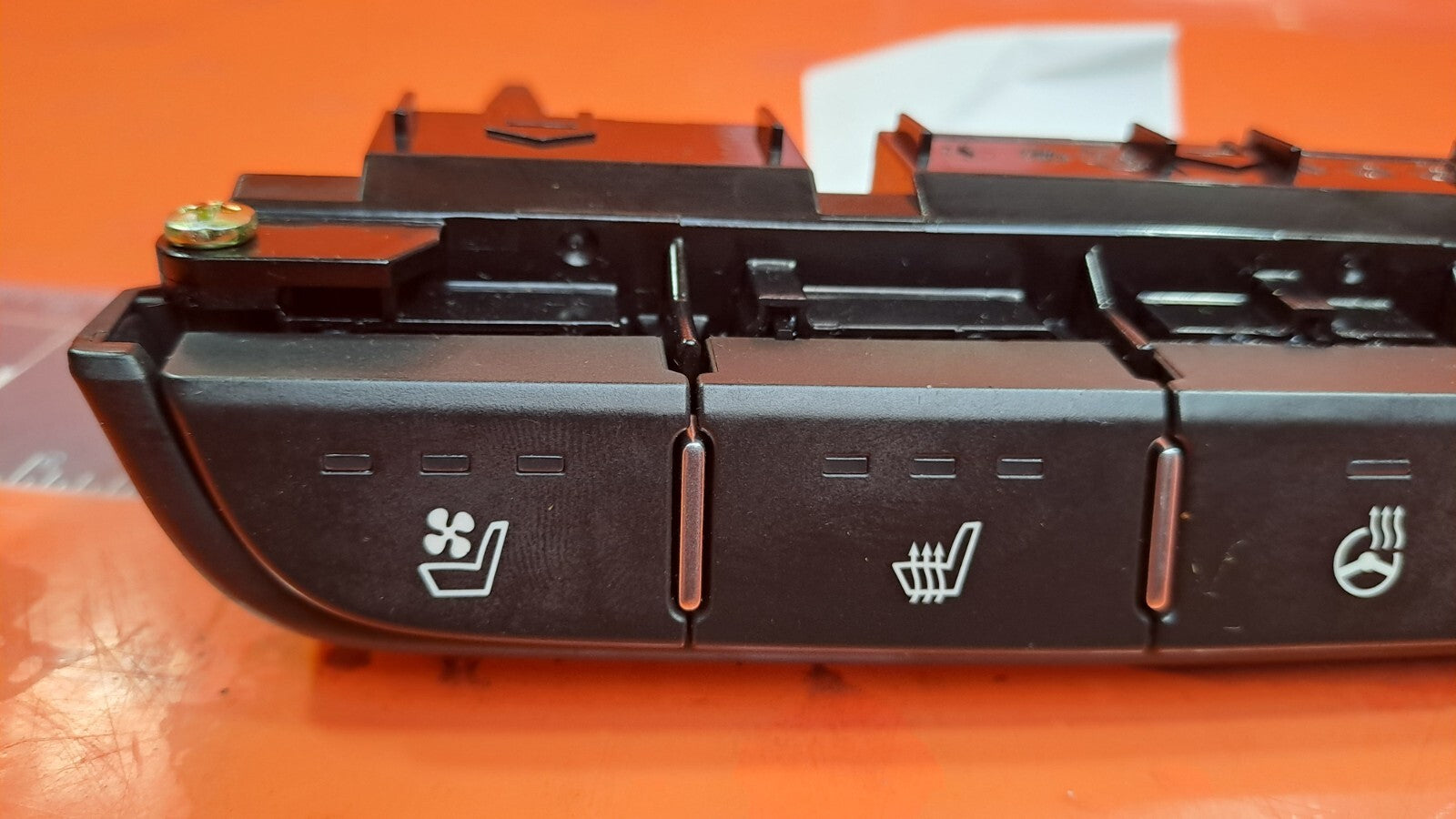 ebay-src:https://i.ebayimg.com/00/s/otawwde2mda=/z/br0aaosw3qfnc~jh/$_57.jpg