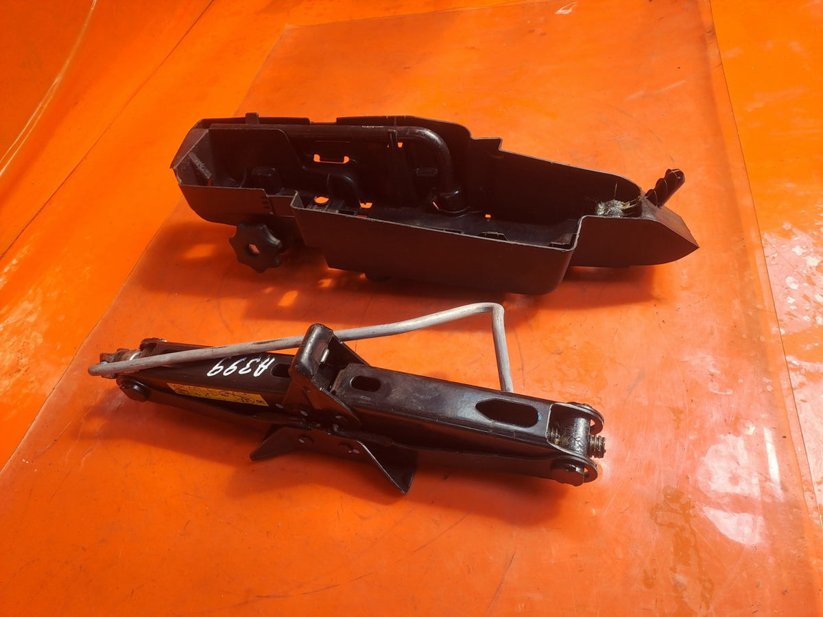 ebay-src:https://i.ebayimg.com/00/s/mtiwmfgxnjaw/z/fsaaaesw0fjqhwc1/$_57.jpg