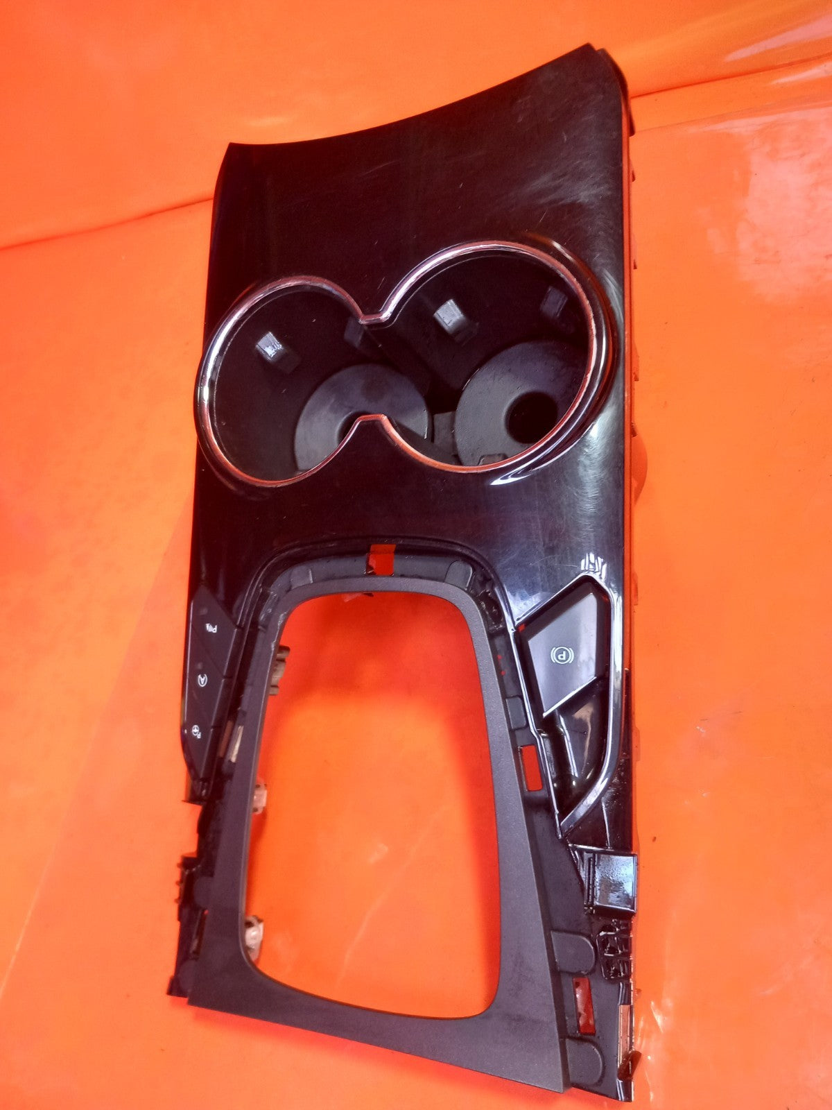 2019 Ford Galaxy MK3 Zetec Centre Console Cup Holder EM2B-R045A76-AE A345 - Image 3