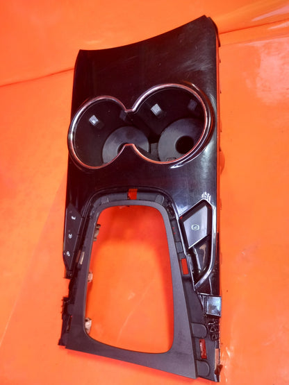 2019 Ford Galaxy MK3 Zetec Centre Console Cup Holder EM2B-R045A76-AE A345 - Image 3