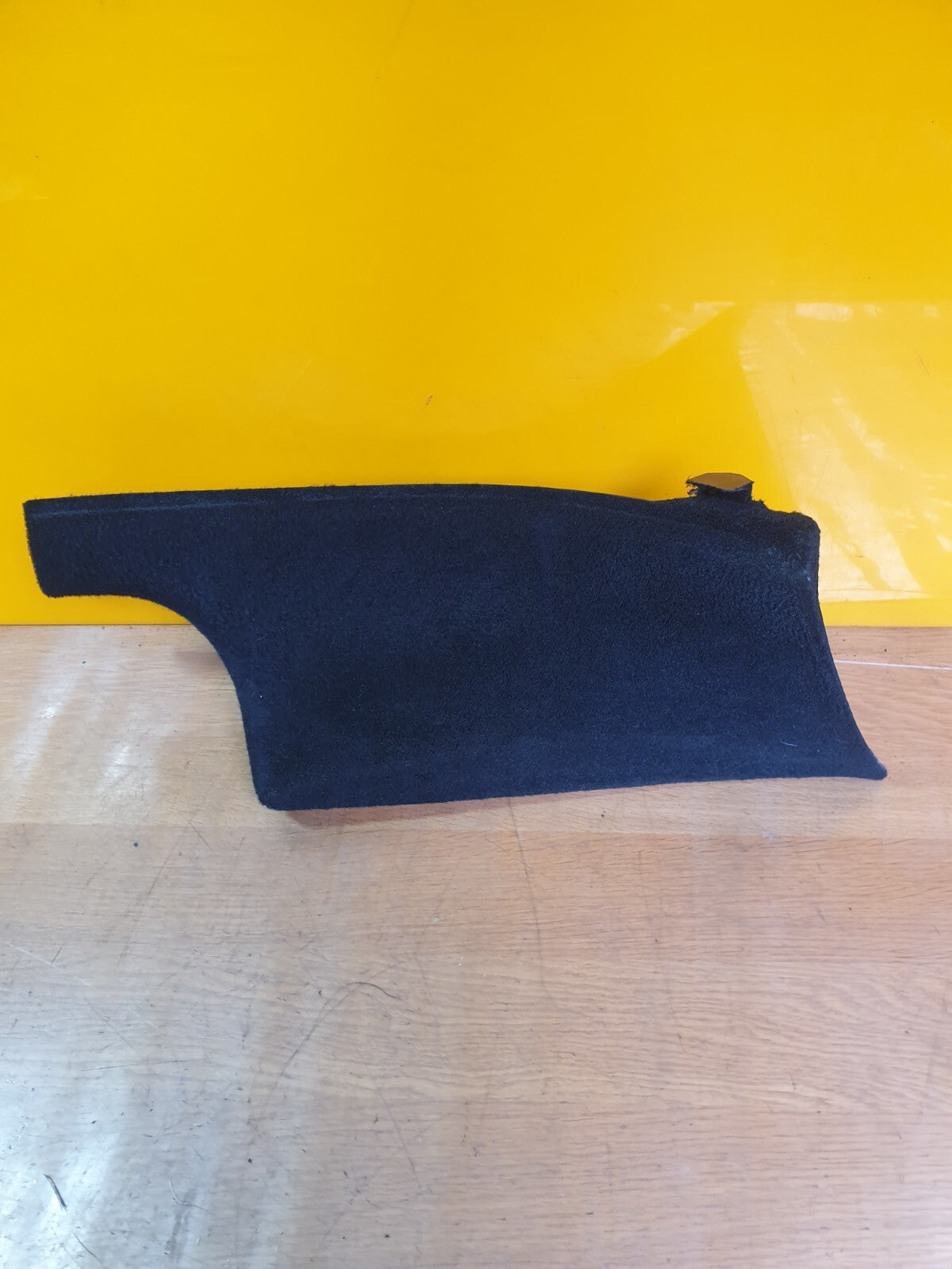 ✅2022 TESLA MODEL Y REAR RIGHT SIDE LOWER C PILLAR TRIM 1616371-00-A + WARRANTY - Image 1