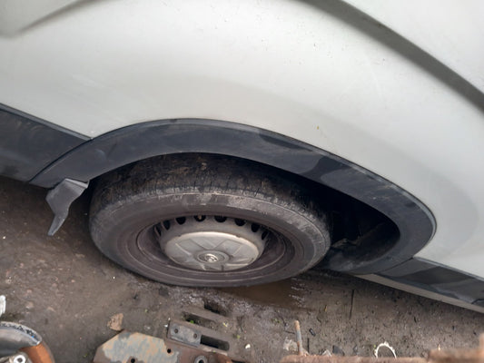 2023 Maxus Deliver 9 Rear Right Wheel Arch Trim Warranty A425 - Image 1