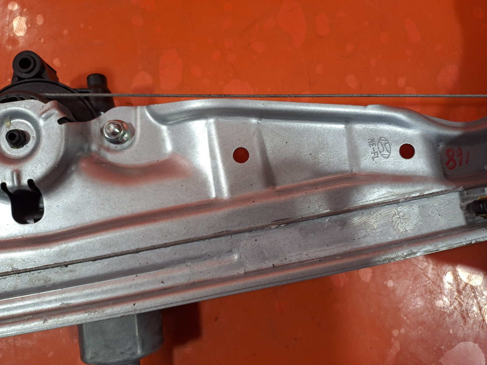 ebay-src:https://i.ebayimg.com/00/s/mtiwmfgxnjaw/z/yjqaaosww~vndscc/$_57.jpg