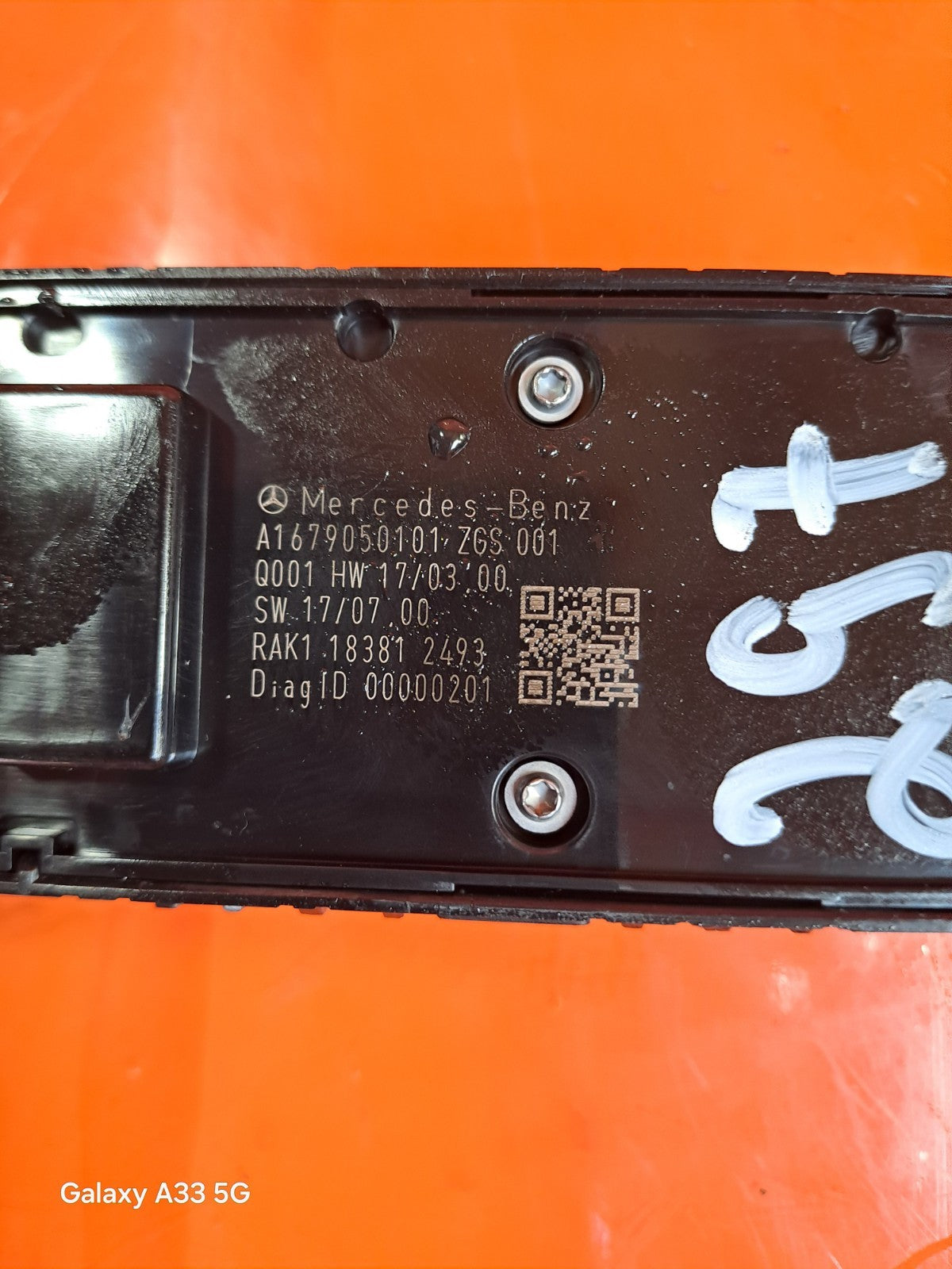 ebay-src:https://i.ebayimg.com/00/s/mtywmfgxmjaw/z/yv0aaeswrwpoemxe/$_57.jpg