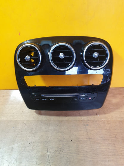 ✅Mercedes C Class W205 2014 Dashboard Centre Air Vent Trim A2056805707 +Warranty - Image 2