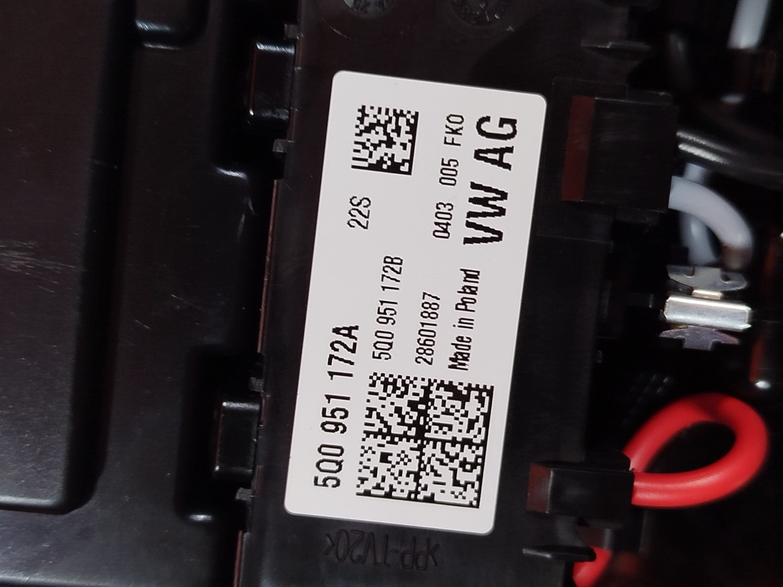 ebay-src:https://i.ebayimg.com/00/s/mtiwmfgxnjaw/z/7syaaeswionpglbm/$_57.jpg