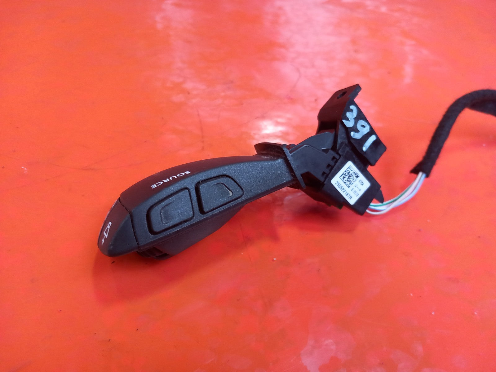 2024 Dacia Jogger Audio Sound Control Stalk 255522187R Warranty A391 - Image 5