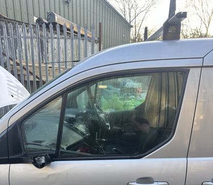 ✅2017 FORD TRANSIT CONNECT 1.5D FRONT LEFT DOOR WINDOW GLASS + WARRANTY A369 - Image 1
