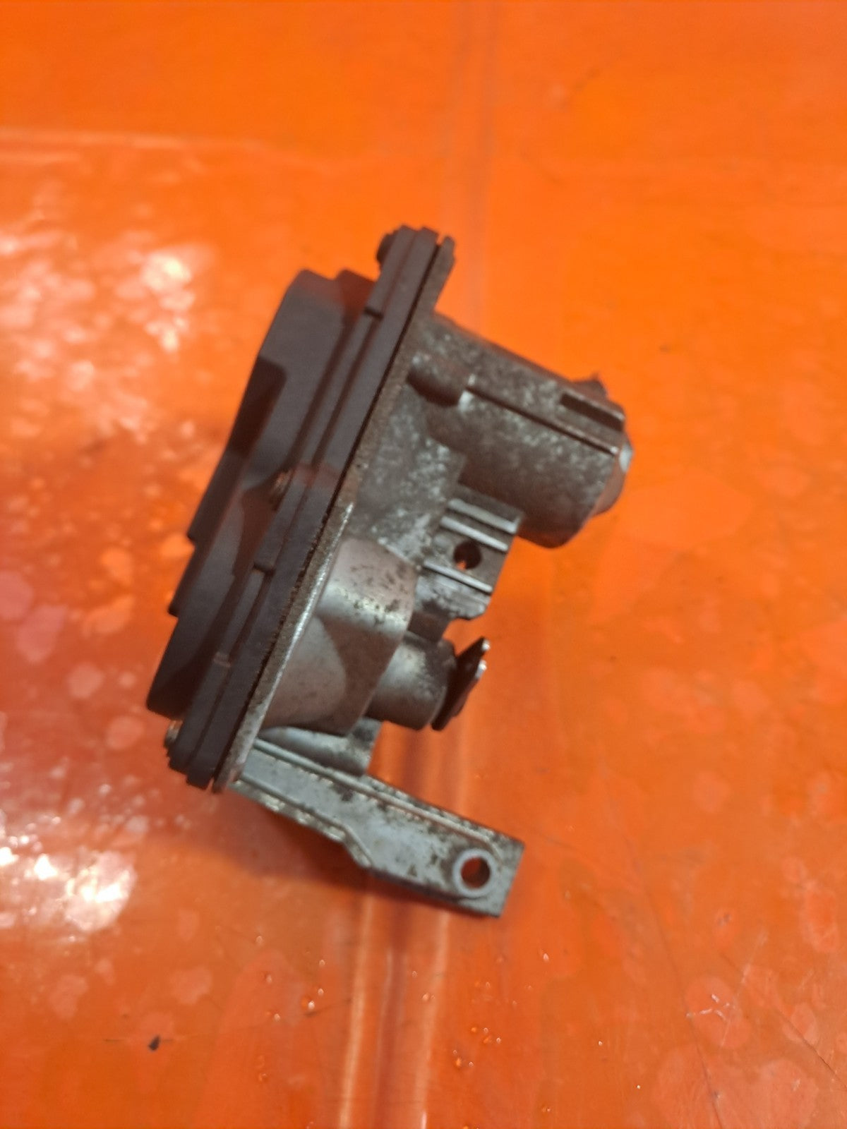 ✅AUDI A3 1.6 DIESEL 2013 EXHAUST MANIFOLD FLAP VALVE 51500203 Warranty A338 - Image 5