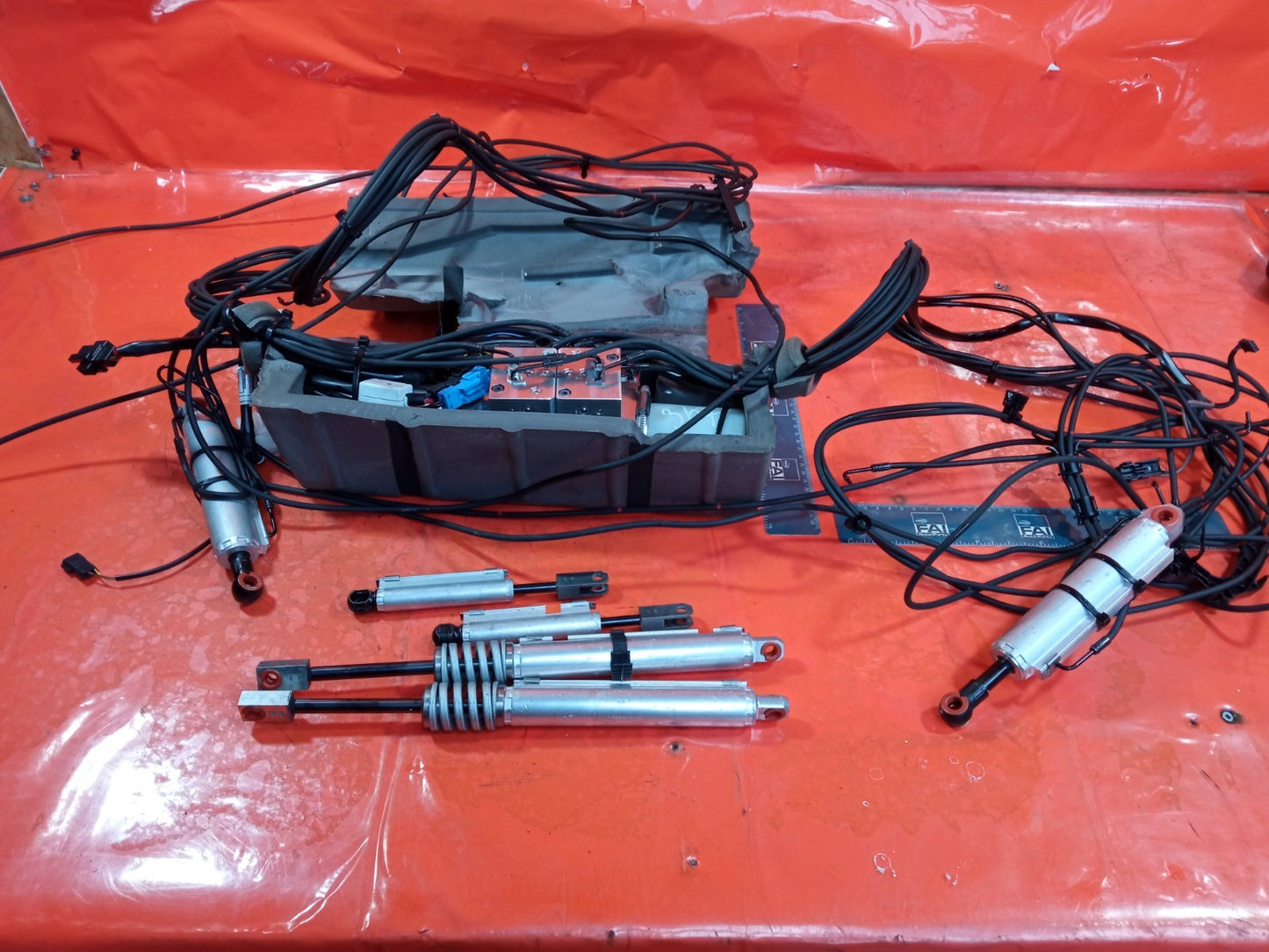 ✅BMW F33 420D 2.0 Diesel 2015 Convertible Hydraulic Roof Pump 712021701 7344440 - Image 9