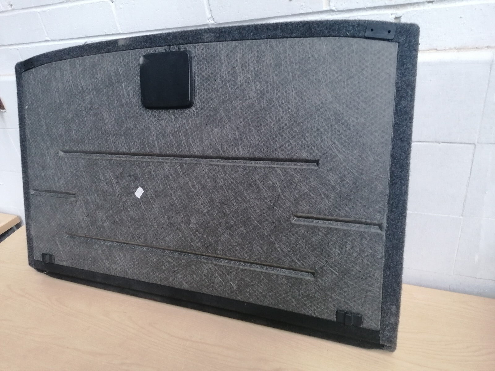VW POLO 1.2 PETROL 2014 BOOT FLOOR CARPET 6R0858855B - Image 6