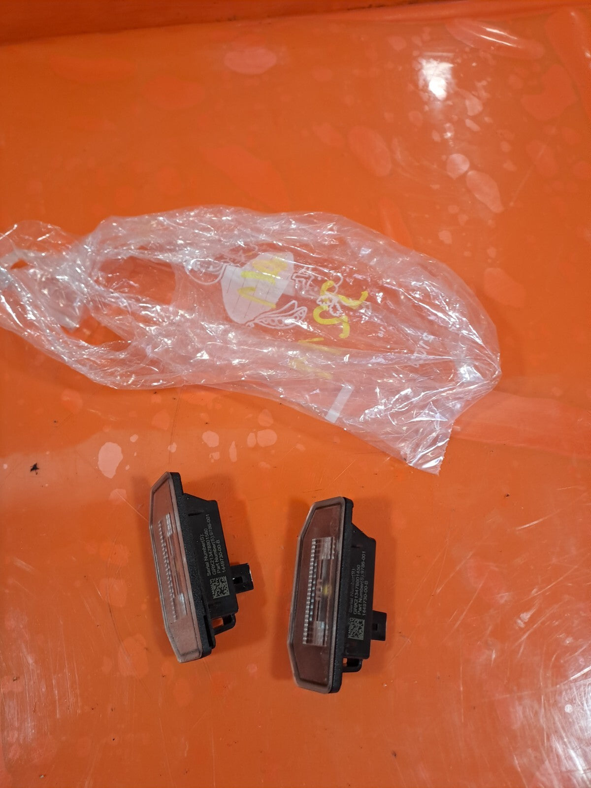 ✅2018-2025 TESLA MODEL 3 NUMBER LICENSE PLATE LIGHTS PAIR 1449730-00-B WARRANTY - Image 9