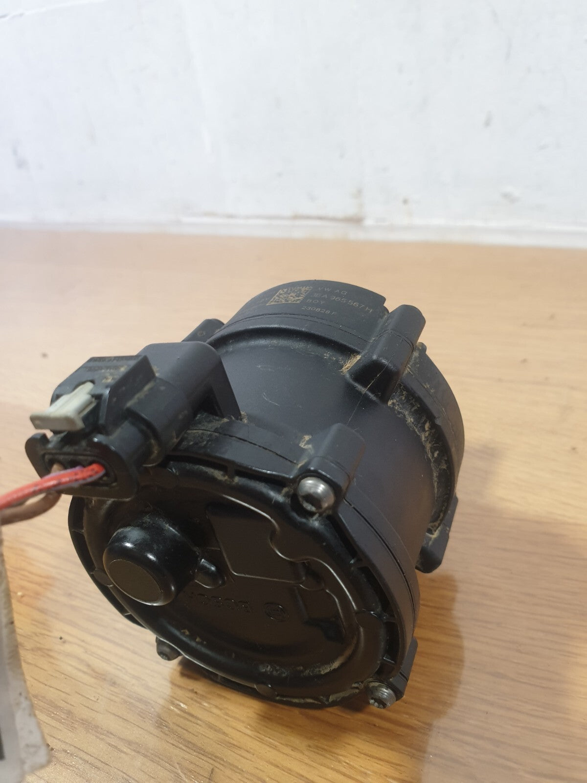 ebay-src:https://i.ebayimg.com/00/s/mtywmfgxmjaw/z/3fgaaoswcvnmuqp2/$_57.jpg