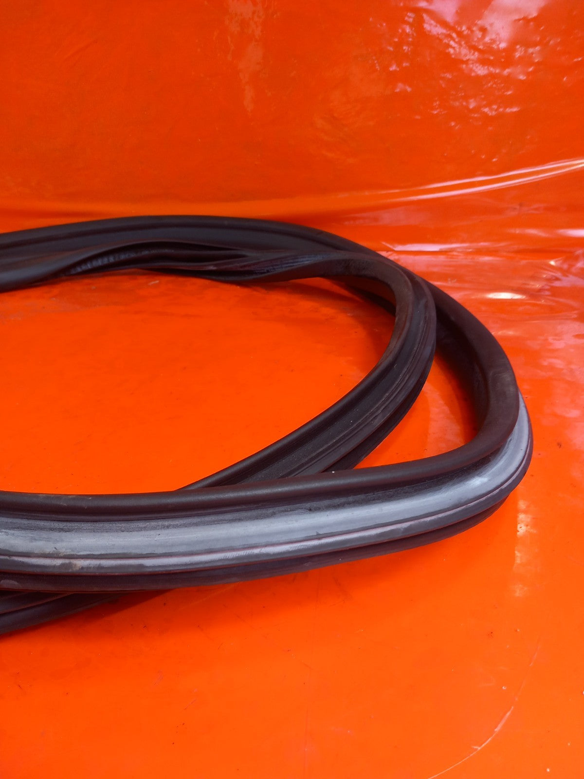 2020 BMW 2 Series F44 M Sport Front Right Door Seal Rubber 7483095 Warranty A386 - Image 4