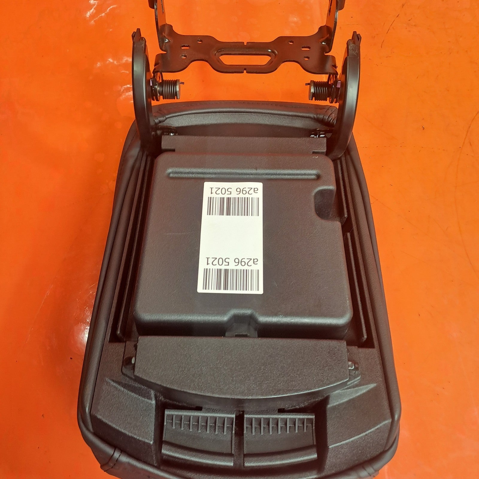 ✅Ford Galaxy Zetec 2017 2.0 Diesel LEATHER ARMREST EM2B-R04604-AF Warranty - Image 8