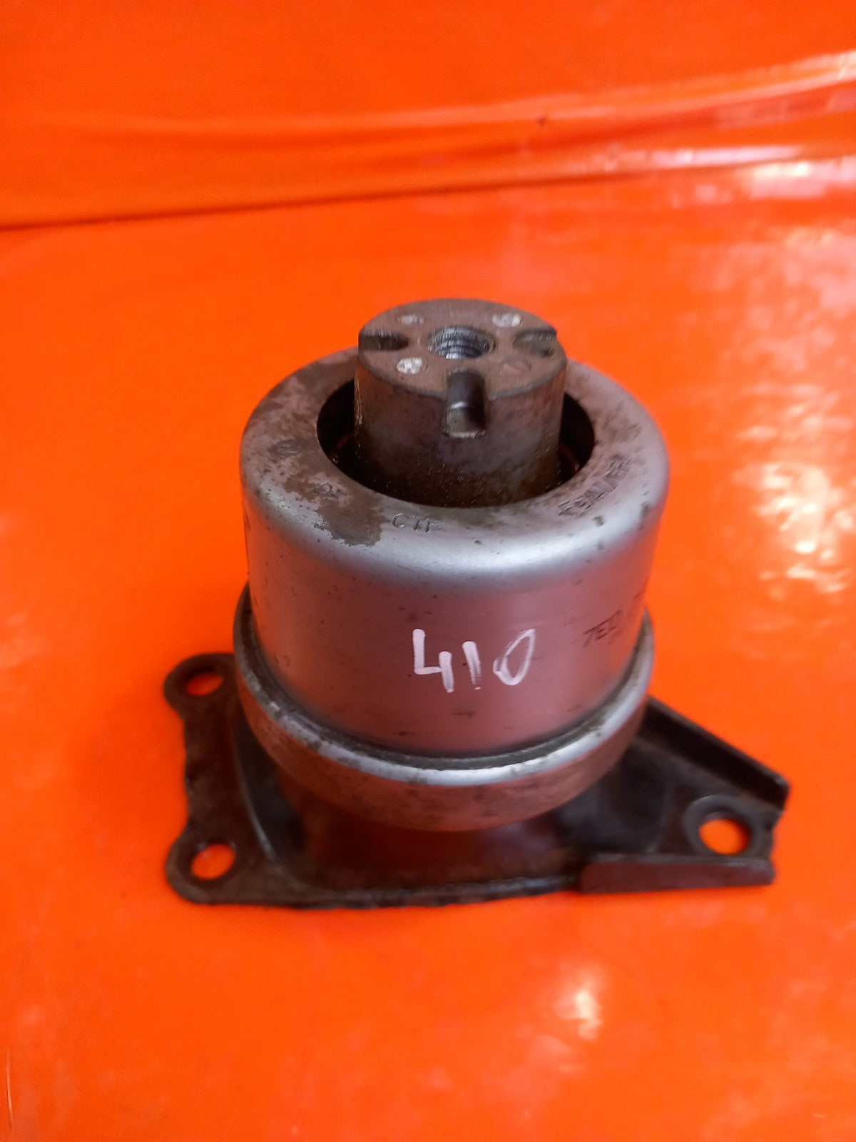 2021 VW Transporter T30 Right Engine Mount 7E0199256J Warranty A410 - Image 2