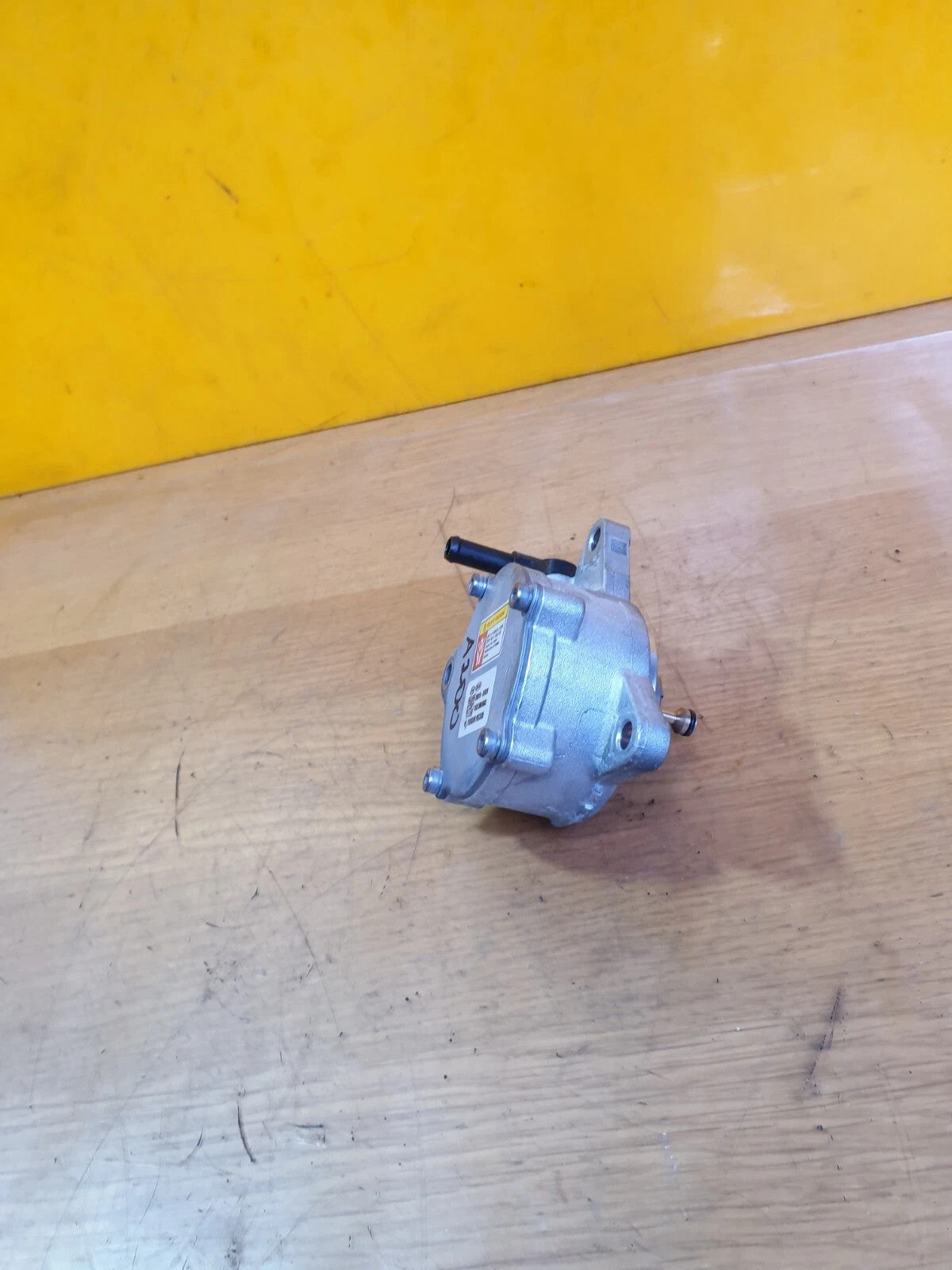 ebay-src:https://i.ebayimg.com/00/s/mtywmfgxmjaw/z/frqaaeswd~jqftcf/$_57.jpg