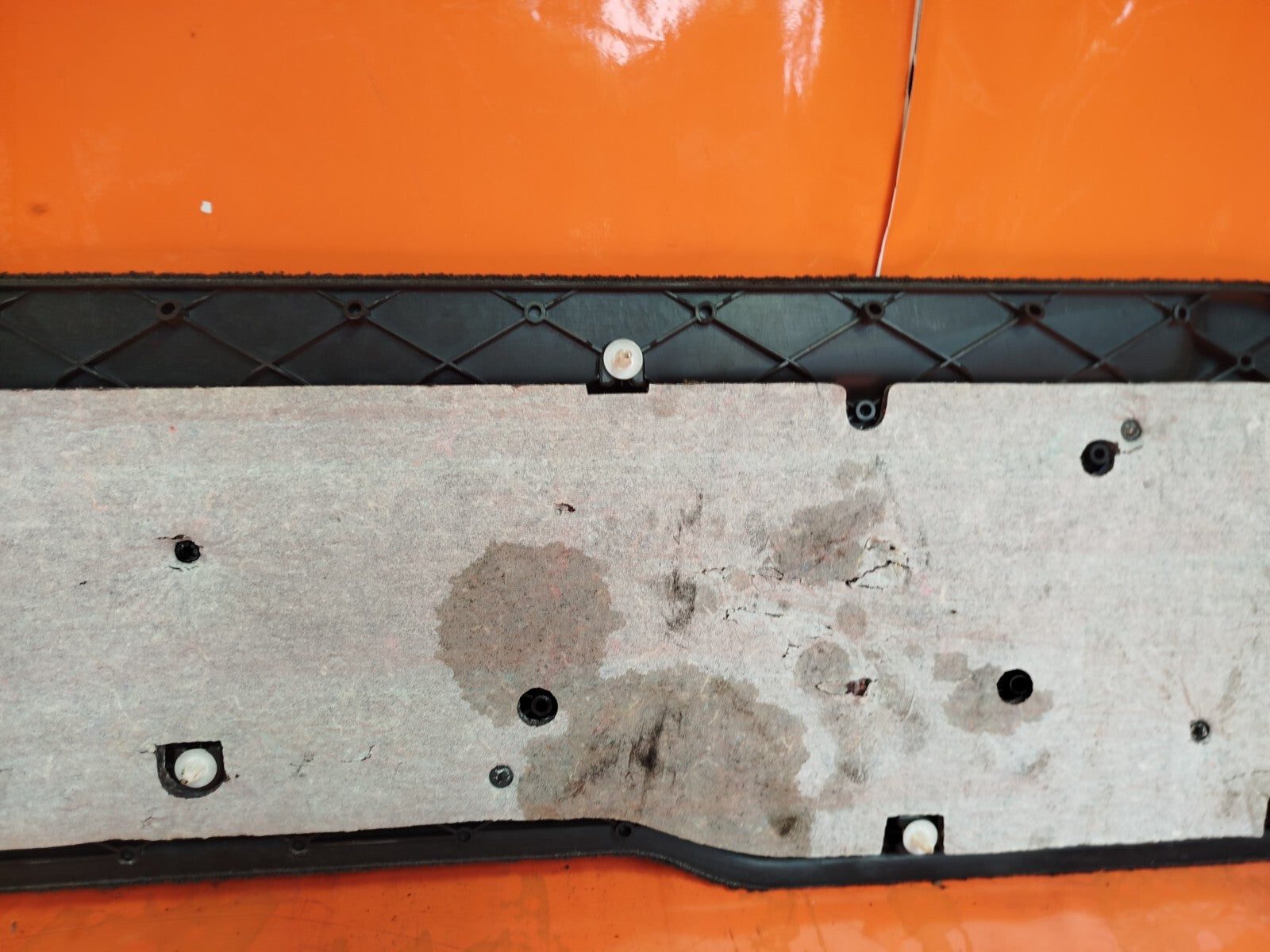 ✅RANGE ROVER VOGUE L322 4.4 PETROL 2005 TAILGATE LOWER CARPET PANEL 5149-8264012 - Image 11