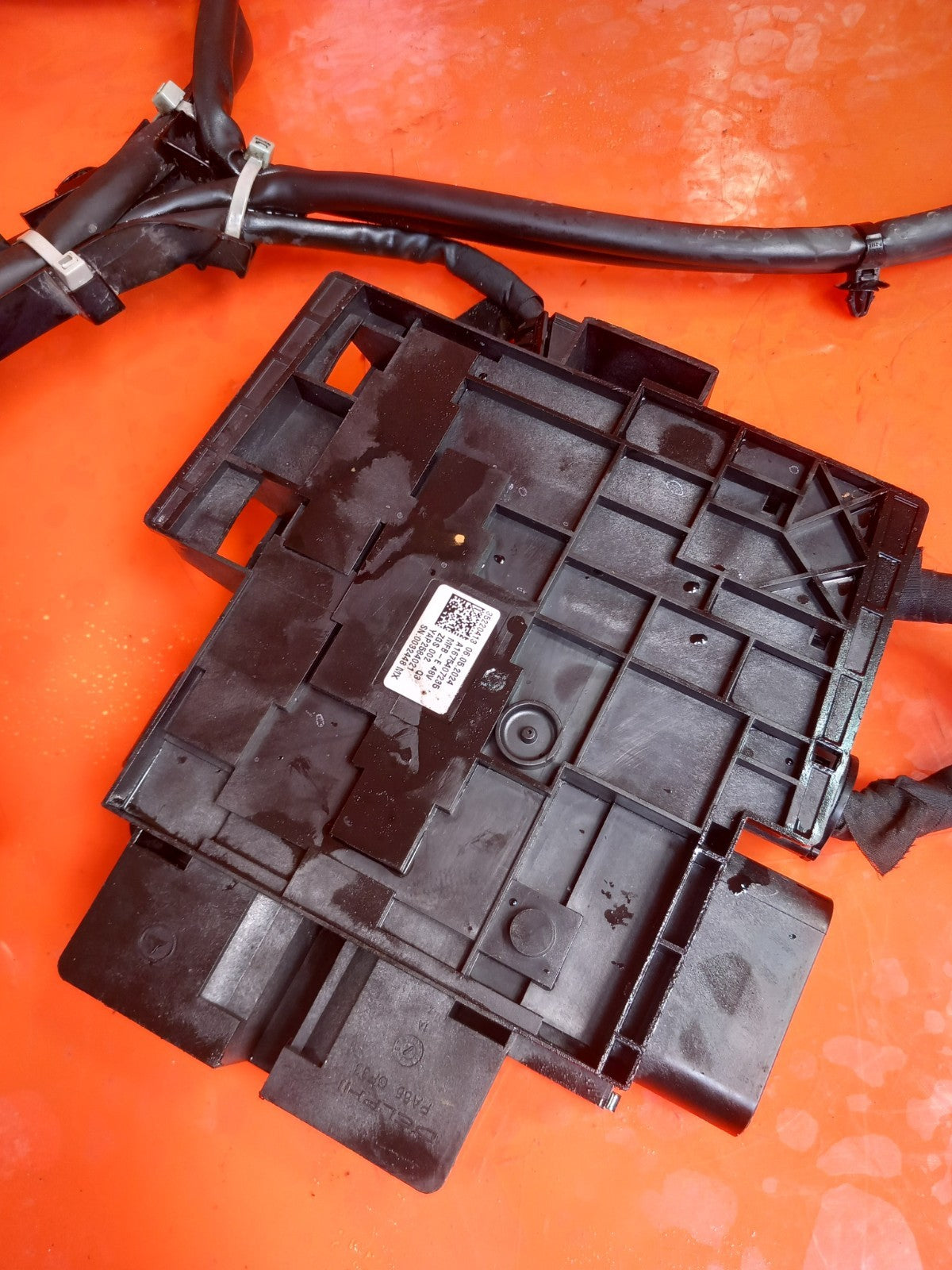 2025 Mercedes GLE W167 AMG Fuse Box Module A1675407235 Warranty A397 - Image 5