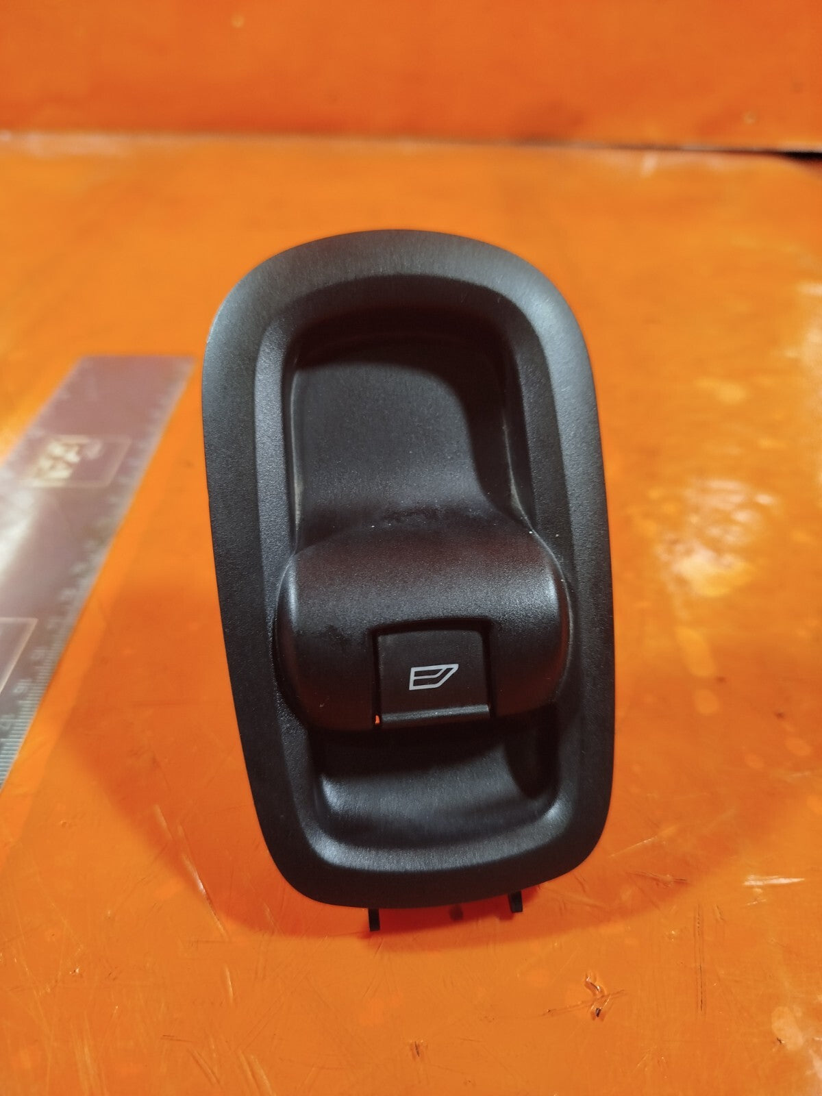 ebay-src:https://i.ebayimg.com/00/s/mtywmfgxmjaw/z/recaaoswvv5oh1vd/$_57.jpg