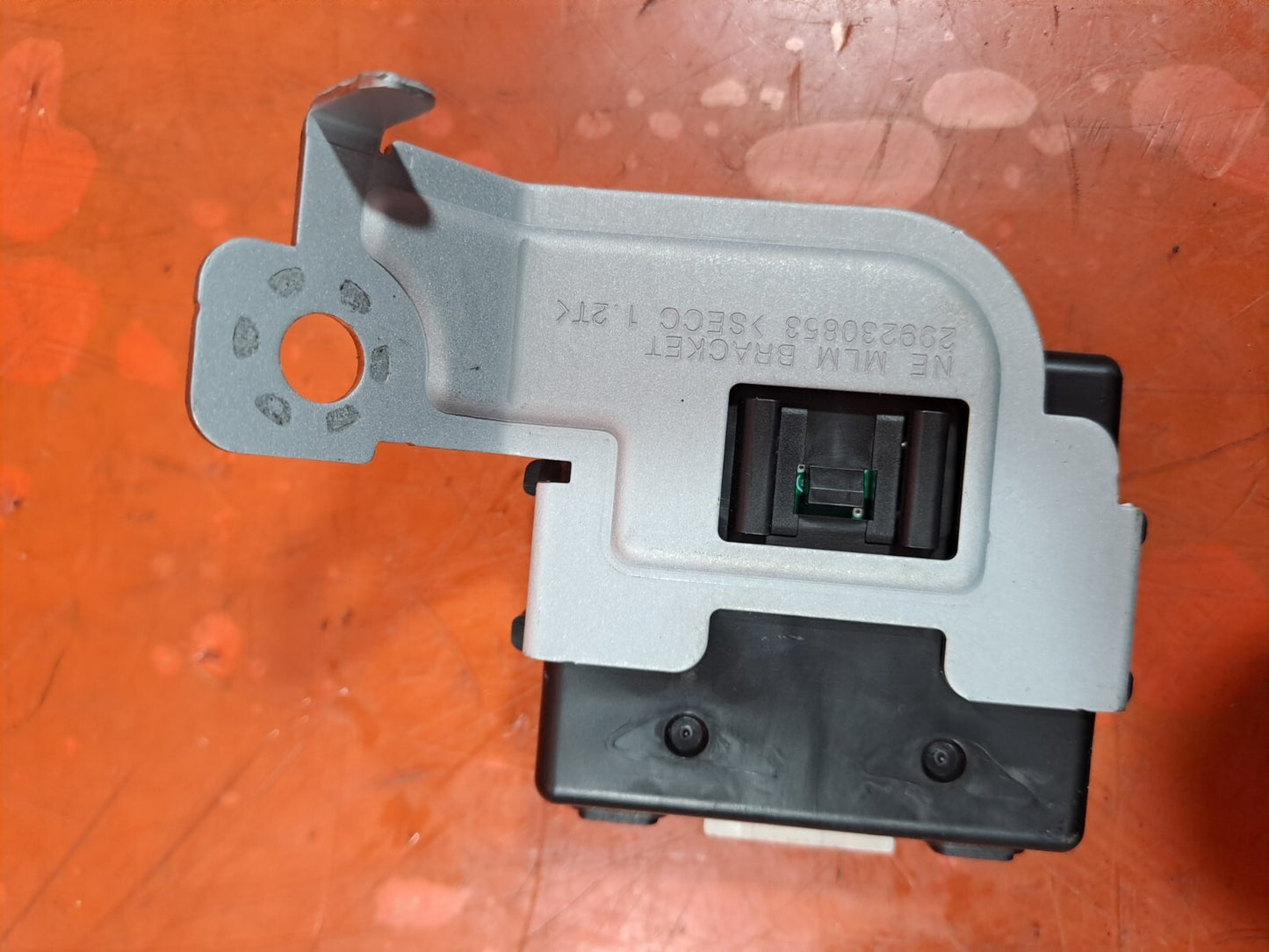 ebay-src:https://i.ebayimg.com/00/s/mtiwmfgxnjaw/z/g2uaaoswsdznl2bo/$_57.jpg