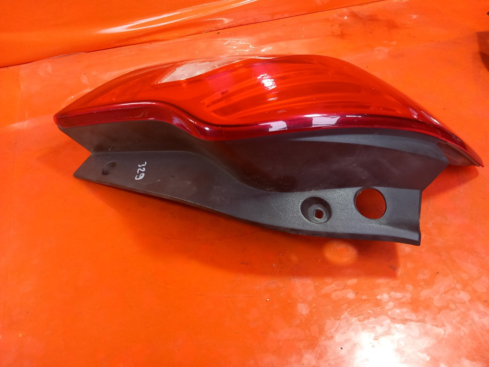 2018 Ssangyong Korando ELX Rear Left Tail Light 83601-34050 Warranty A329 - Image 7