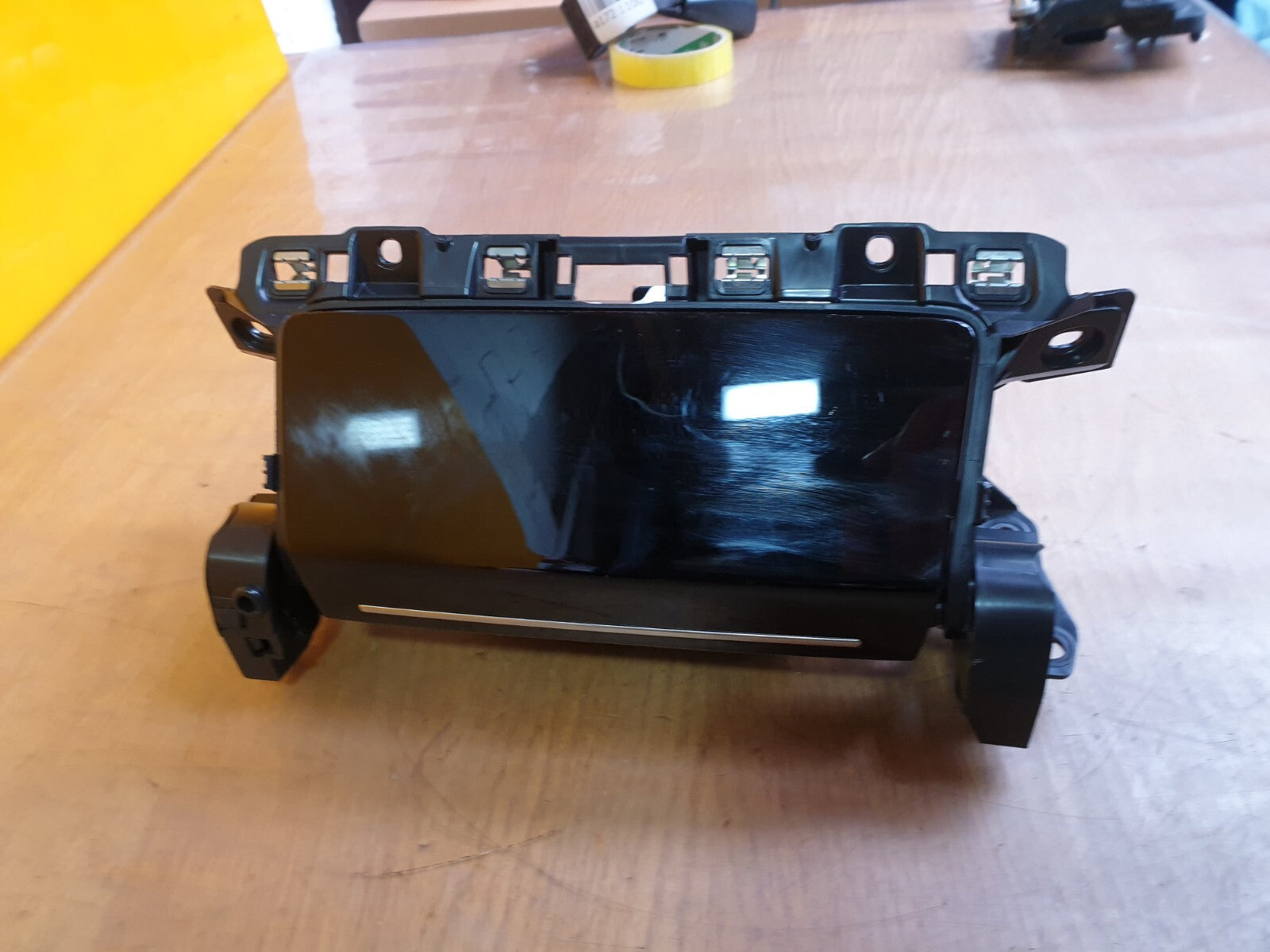 ebay-src:https://i.ebayimg.com/00/s/mtiwmfgxnjaw/z/cacaaoswvqjmhyqg/$_57.jpg