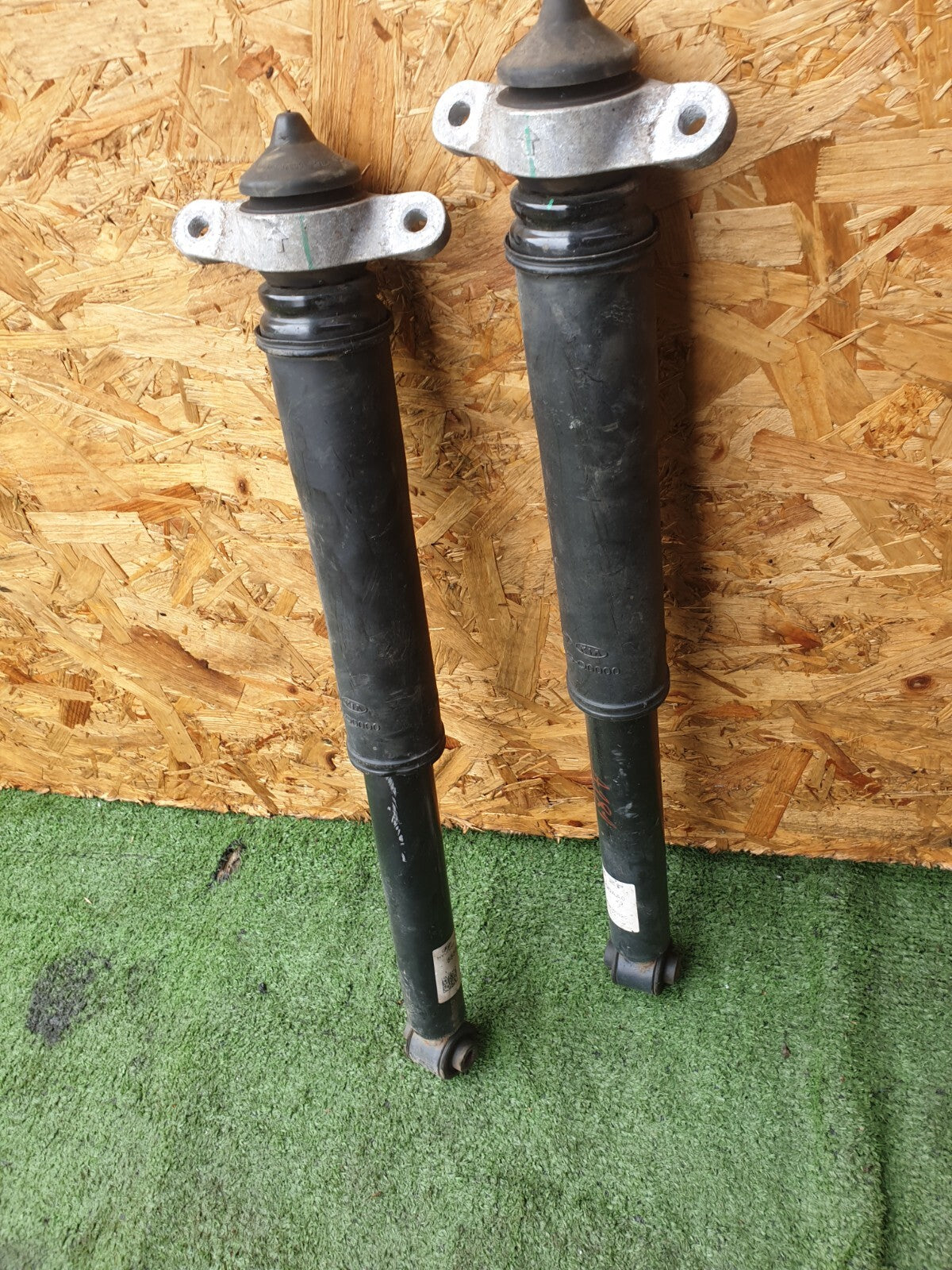 ✅2022 HYUNDAI I20 MK3 PAIR OF REAR SHOCK ABSORBERS 55300Q0AA0 + WARRANTY A181 - Image 3