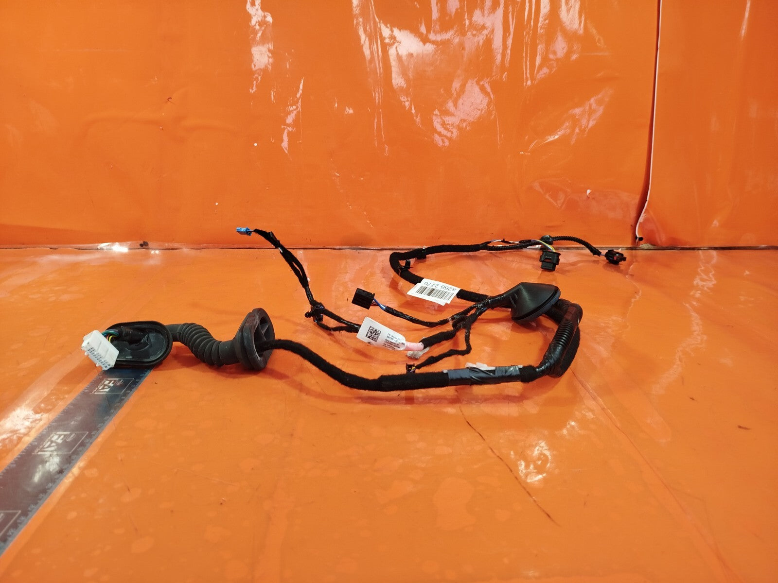 ✅Tesla Model 3 Long Range 2020 REAR RIGHT DOOR WIRING 3067966-00-A Warranty A266 - Image 2