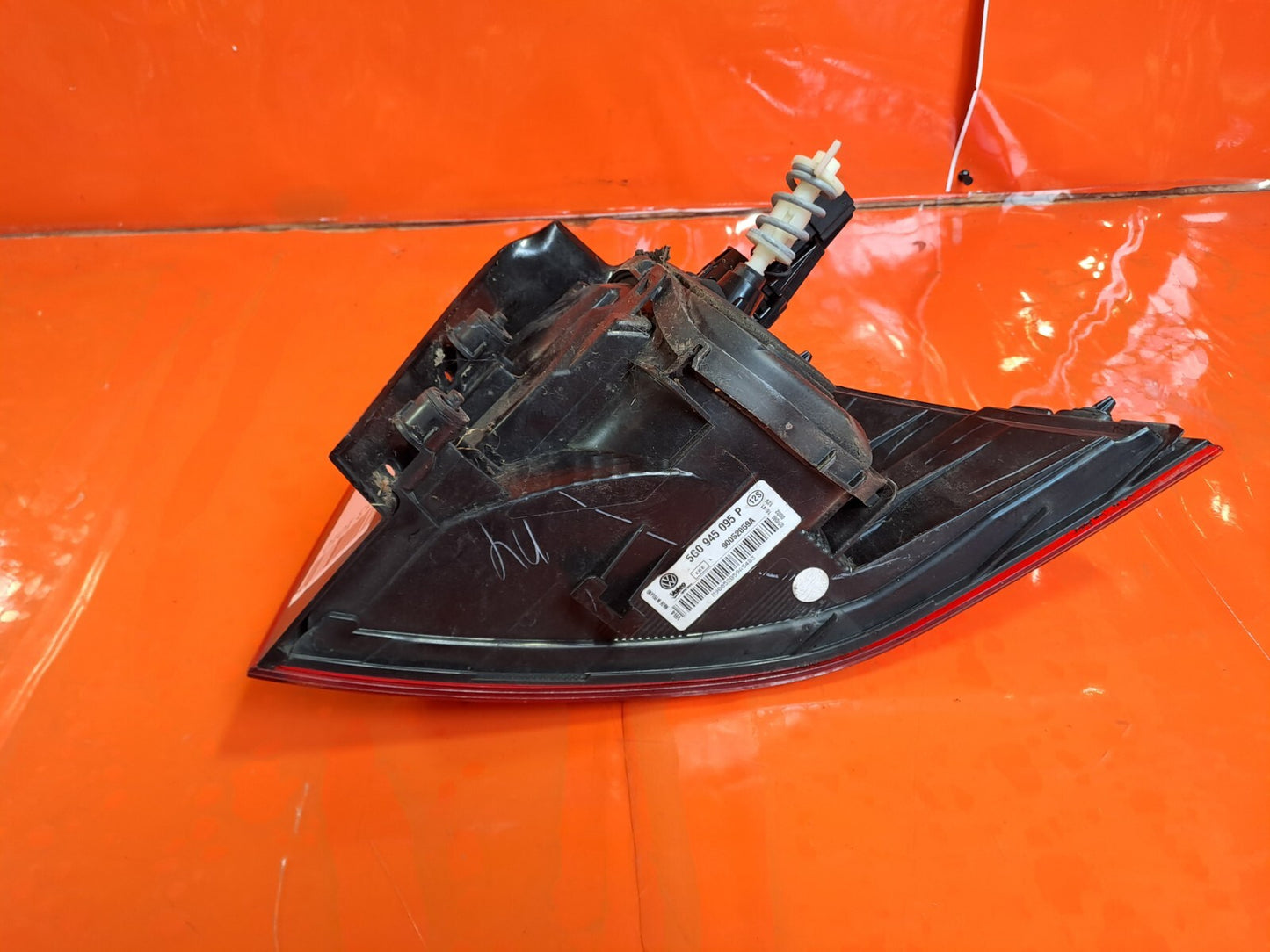 ✅VW GOLF MK7 1.4 PETROL 2015 REAR LEFT OUTER TAIL LIGHT 5G0945095P Warranty - Image 7