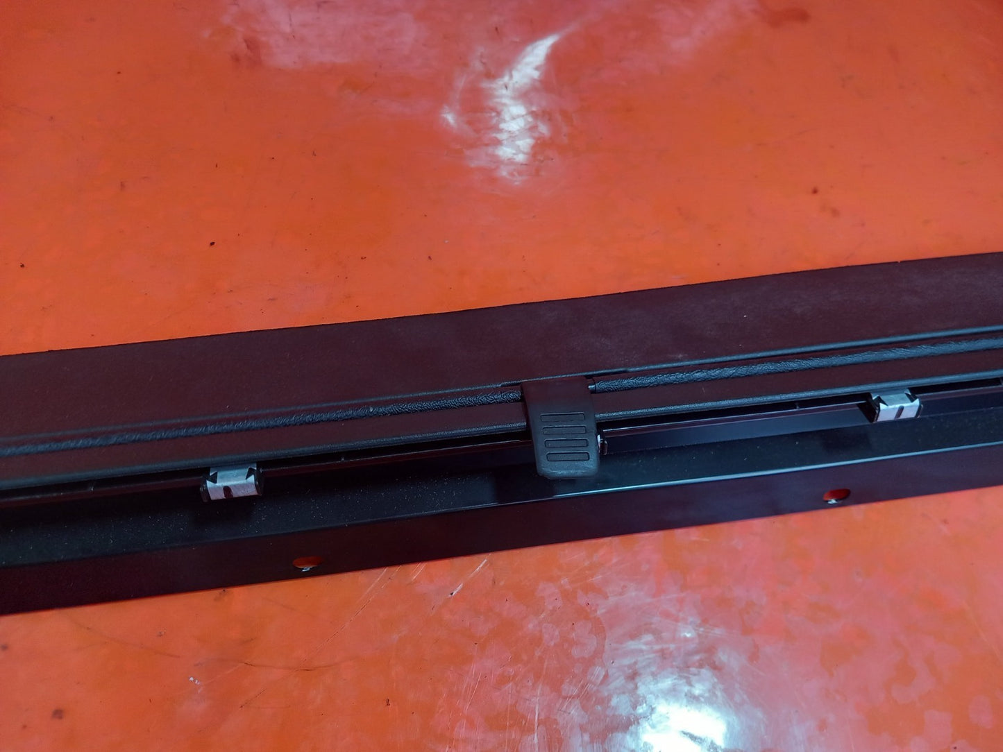 2017 Ford Tourneo Custom Left Side 2nd row Rear Roller Shade BK21-B246A41-AA - Image 4