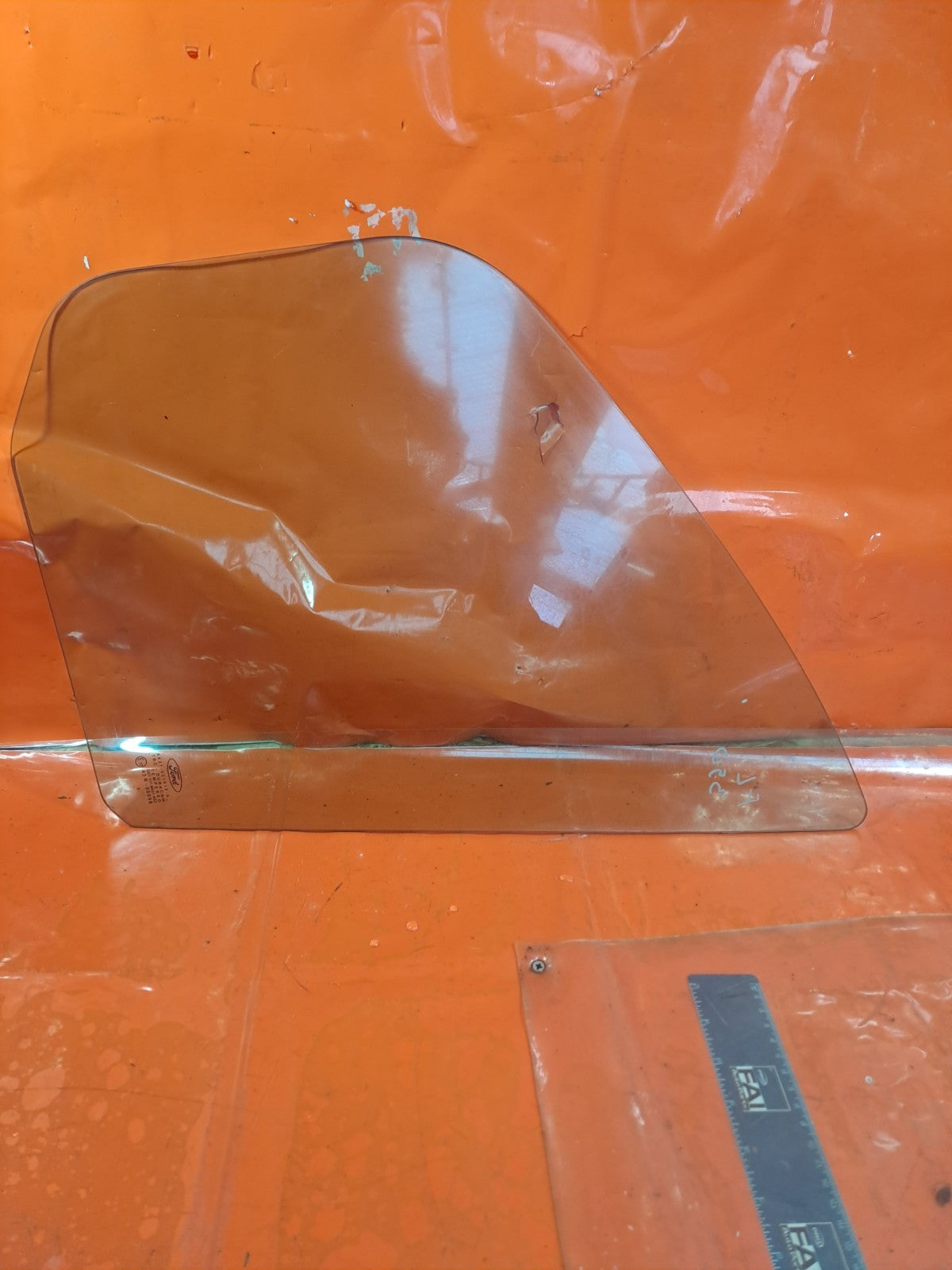 ✅FORD TRANSIT CUSTOM 2.2 DIESEL 2013 FRONT LEFT DOOR QUARTER WINDOW GLASS A350 - Image 3