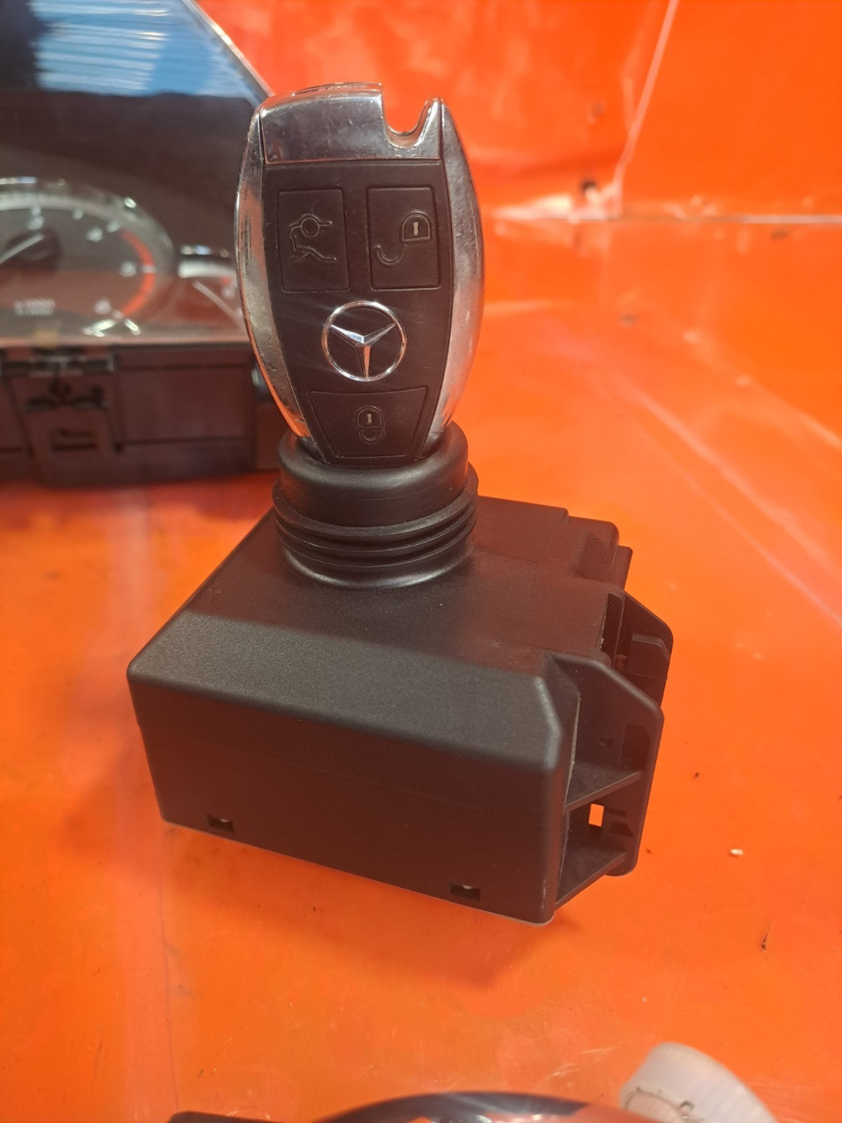 ebay-src:https://i.ebayimg.com/00/s/mtywmfgxmjaw/z/um0aaeswyqlpiwju/$_57.jpg