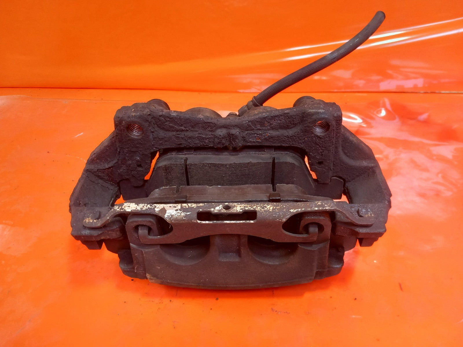 Ford Galaxy Zetec 2.0 Diesel 2019 Front Right Brake Caliper E1GC2010LD Warranty  - Image 9