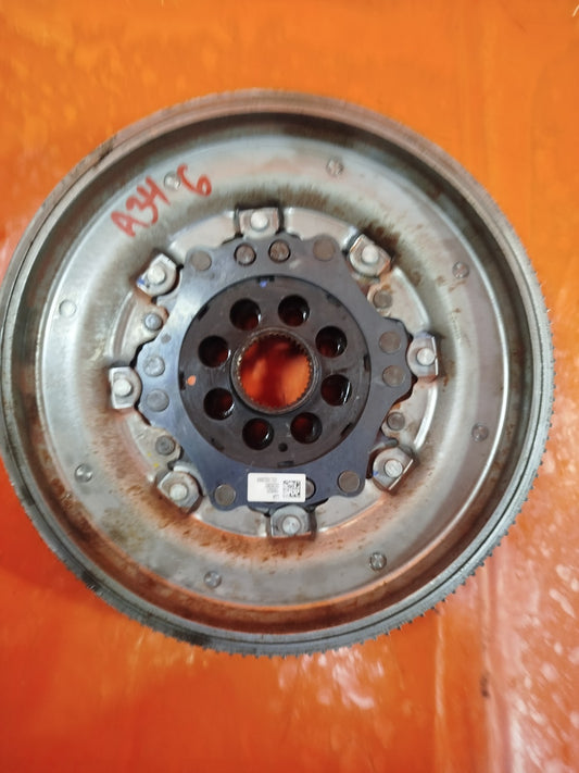 ✅2020 VW GOLF MK8 R-LINE FLYWHEEL DUAL MASS 05L105266K + WARRANTY A346 - Image 1