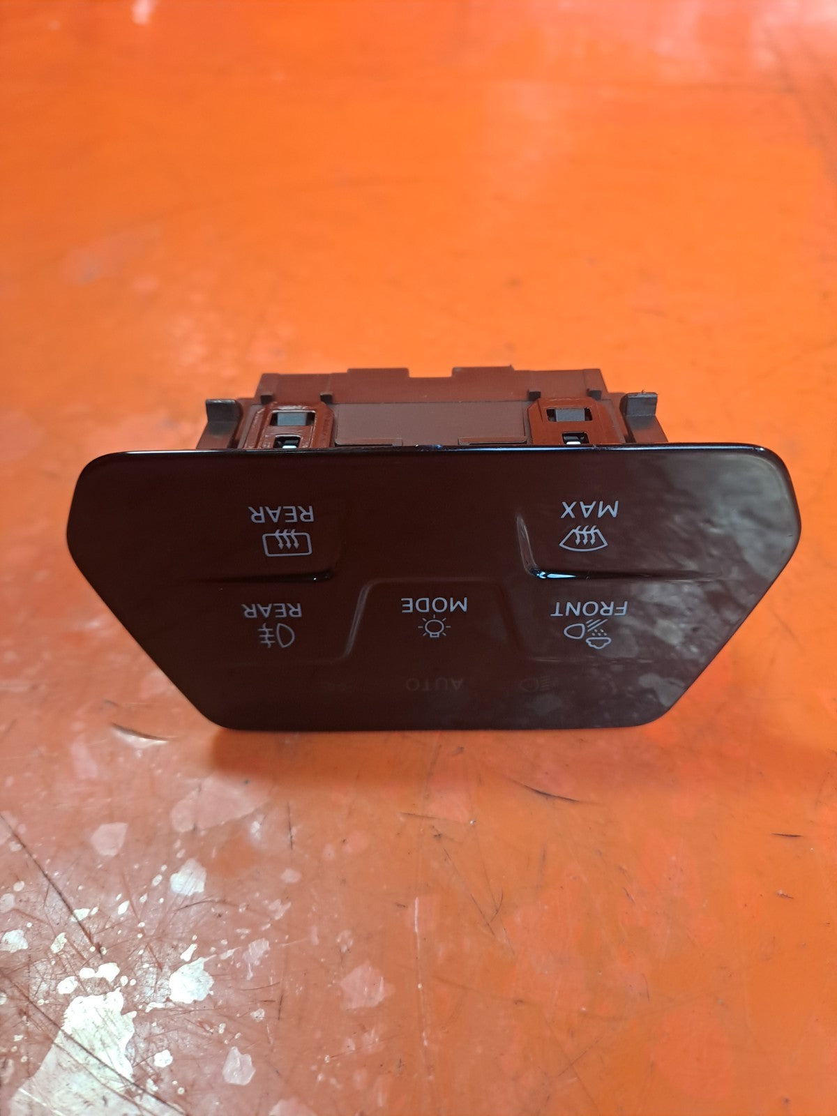 ebay-src:https://i.ebayimg.com/00/s/mtywmfgxmjaw/z/o3oaaeswge5pnwfx/$_57.jpg