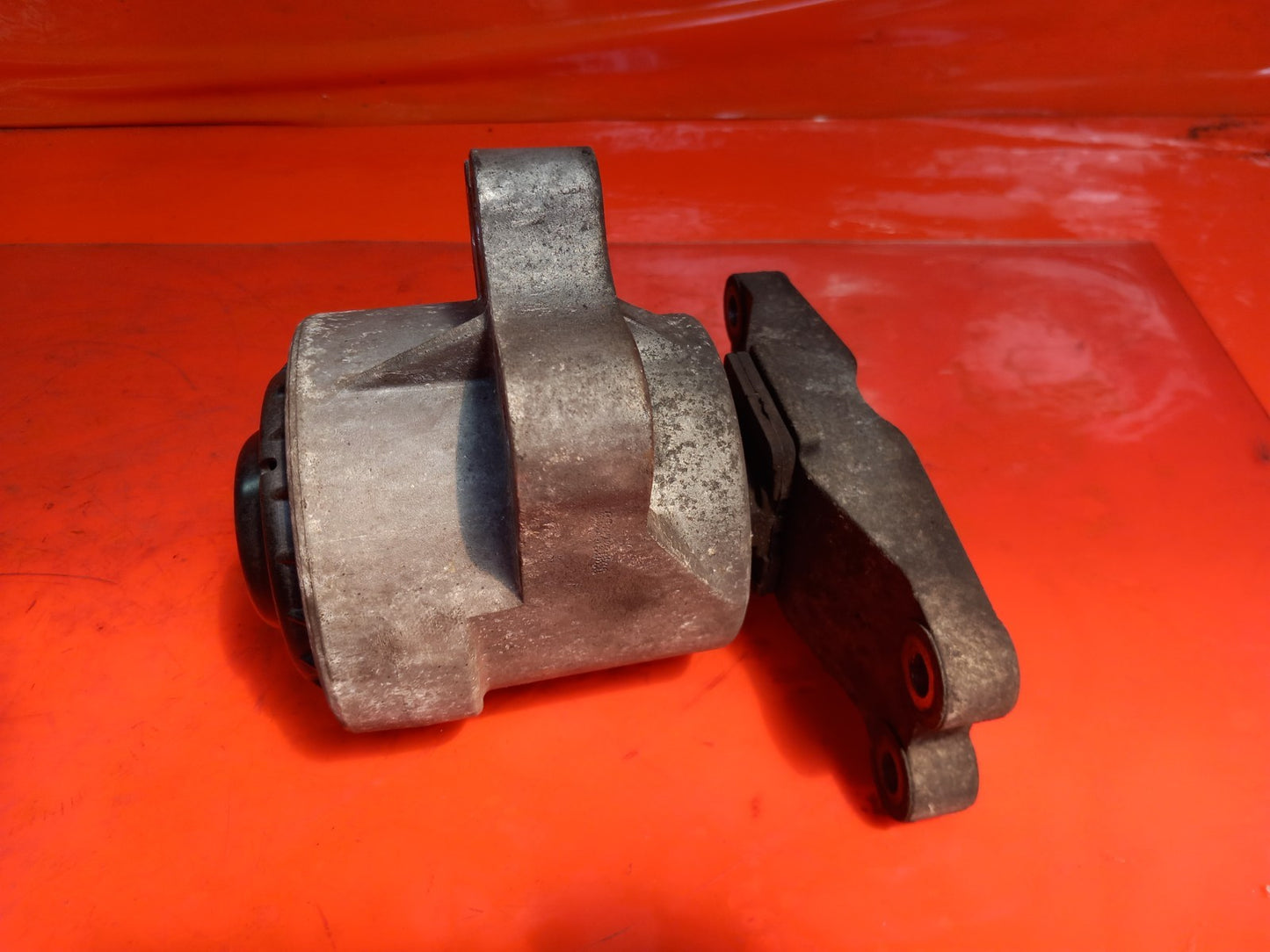 2015 Ford Tourneo Custom Right Side Engine Mount BK21-6F012-AE Warranty A371 - Image 3