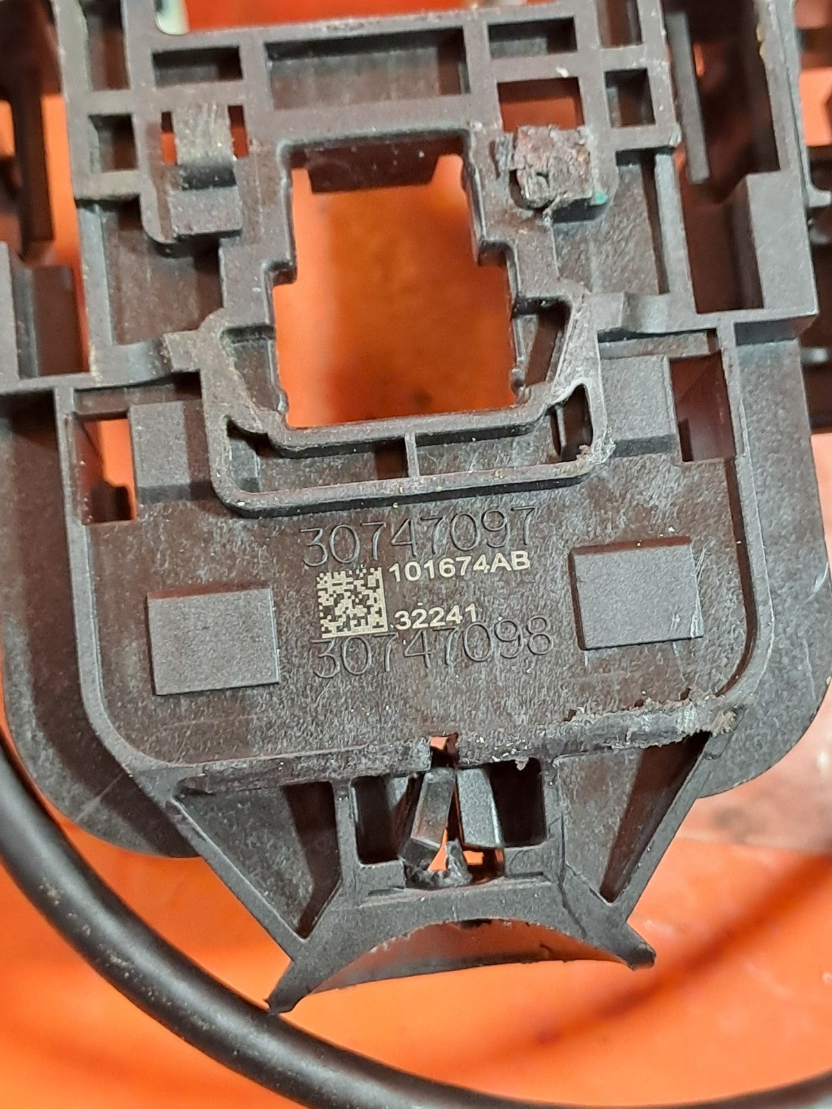 ebay-src:https://i.ebayimg.com/00/s/mtywmfgxmjaw/z/mq4aaeswxftpg323/$_57.jpg