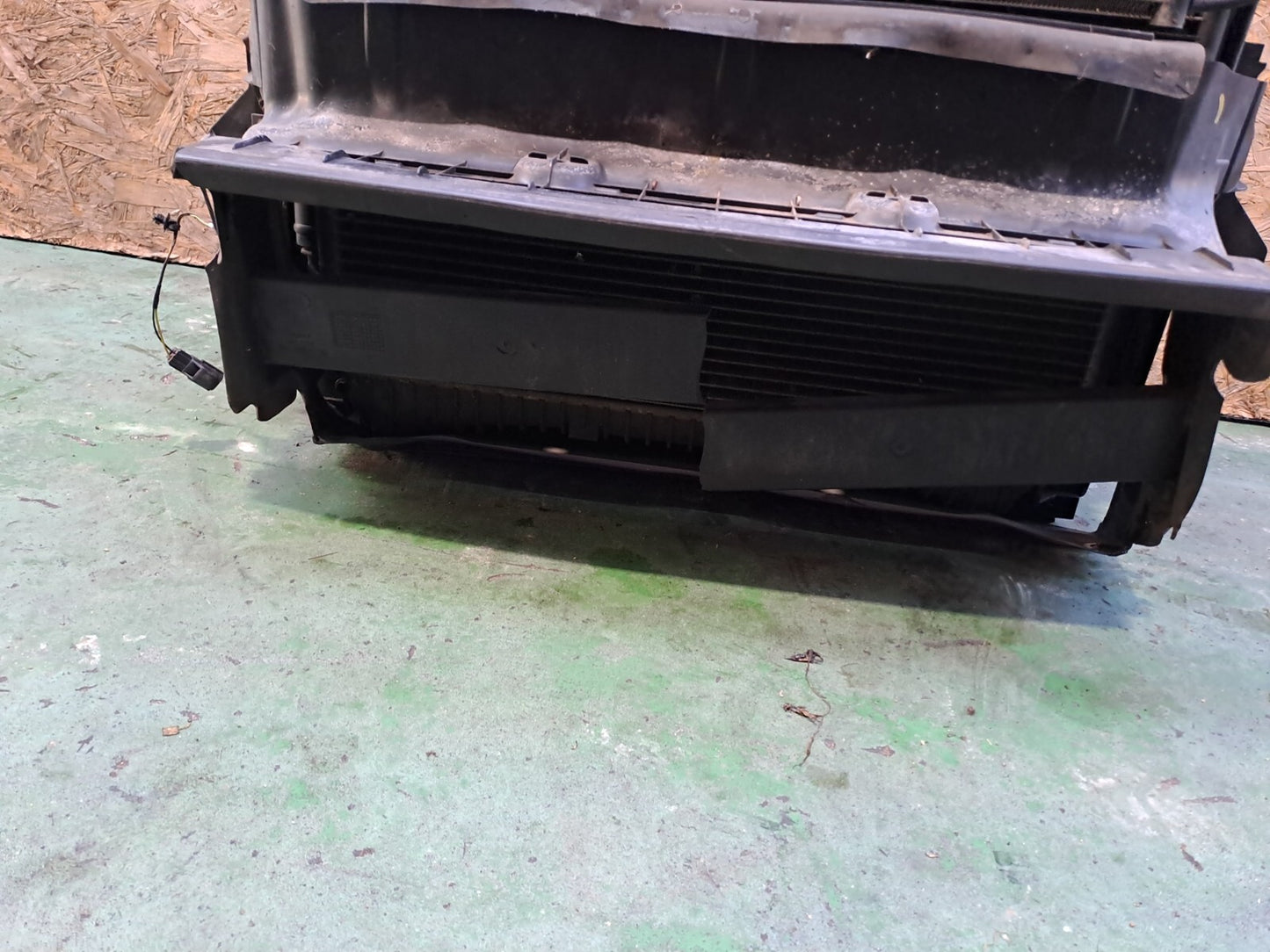 ✅LAND ROVER DISCOVERY 4 L319 3.0 DIESEL 2011 RADIATOR RAD PACK AH329L440AB A239 - Image 2