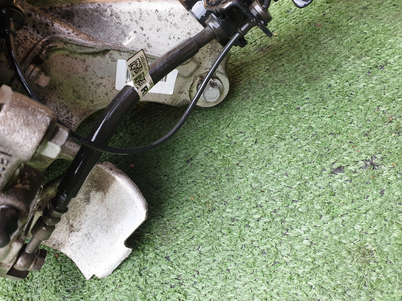 RANGE ROVER EVOQUE 1.5 PETROL 2022 FRONT RIGHT SUSPENSION AUTO HUB LEG A169 - Image 5