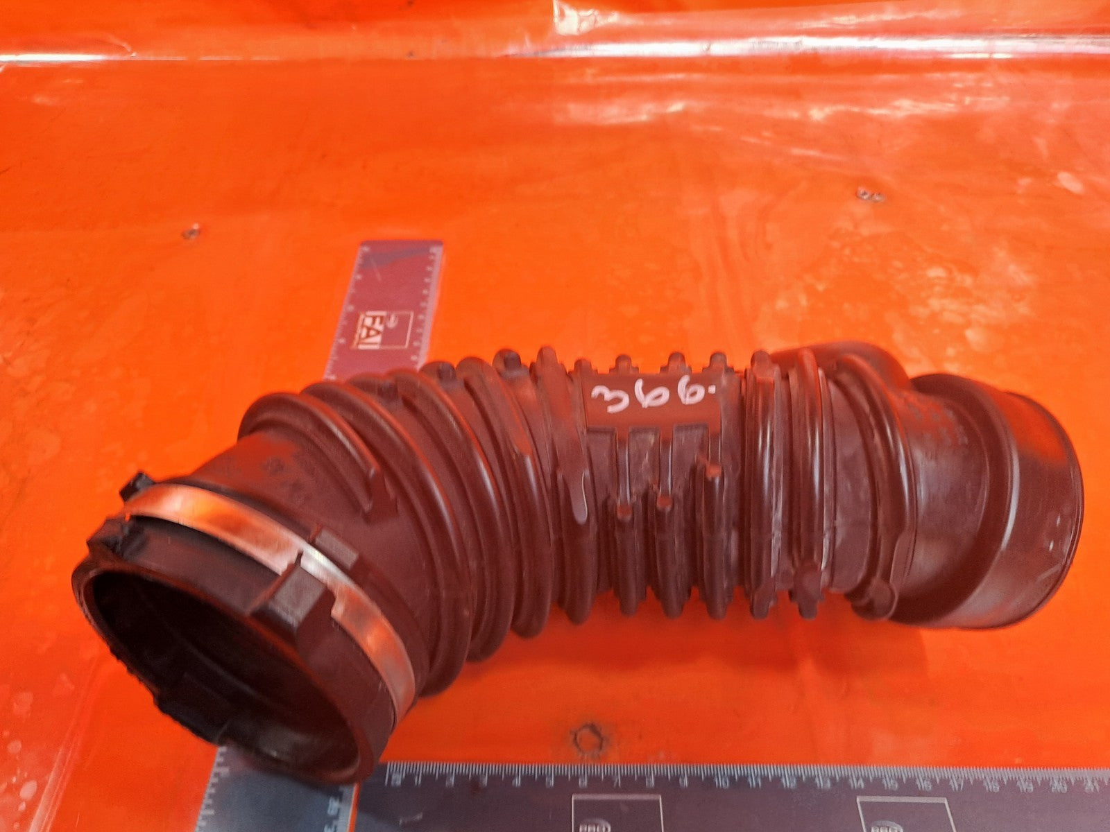 ✅FORD TOURNEO CONNECT VW CADDY 2.0 DIESEL 2024 AIR INTAKE PIPE 5QF129656L A366 - Image 7