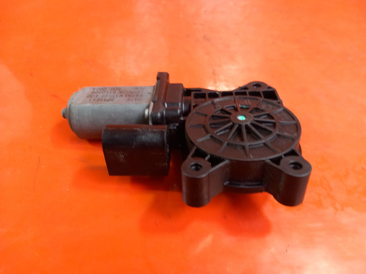ebay-src:https://i.ebayimg.com/00/s/mtiwmfgxnjaw/z/7deaaeswxb9qhfga/$_57.jpg