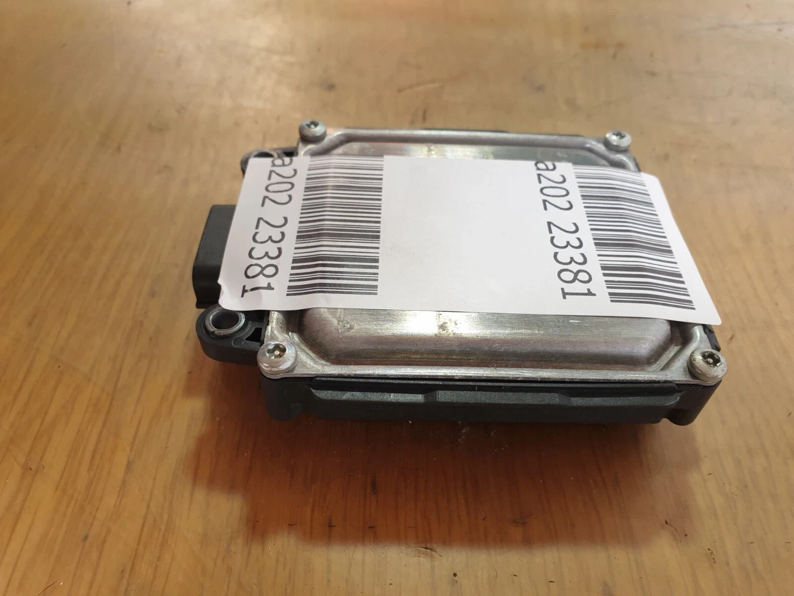 ebay-src:https://i.ebayimg.com/00/s/mtiwmfgxnjaw/z/d2aaaesw6ezqftc5/$_57.jpg
