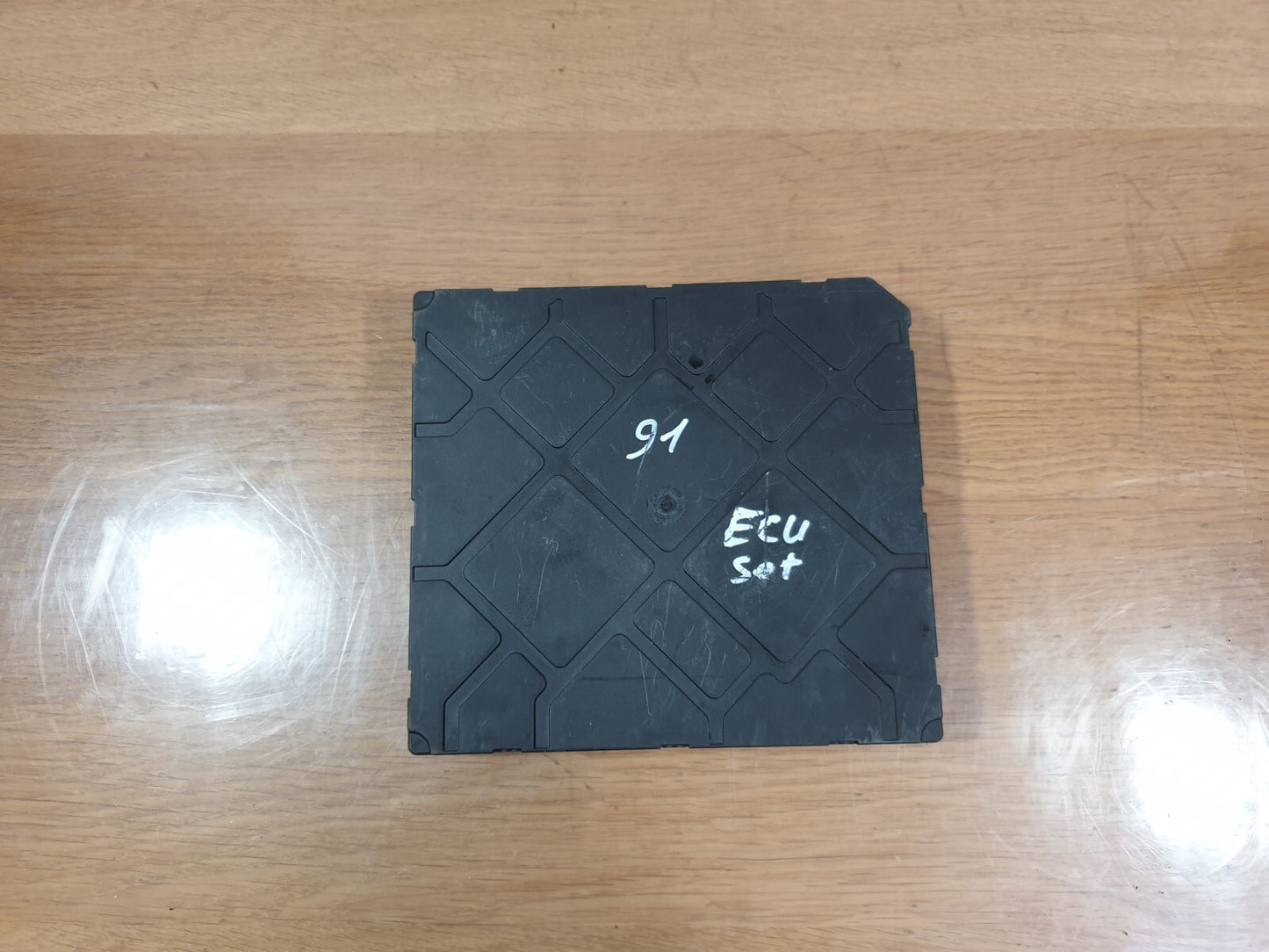 ebay-src:https://i.ebayimg.com/00/s/mtiwmfgxnjaw/z/go0aaosw8idm5ism/$_57.jpg