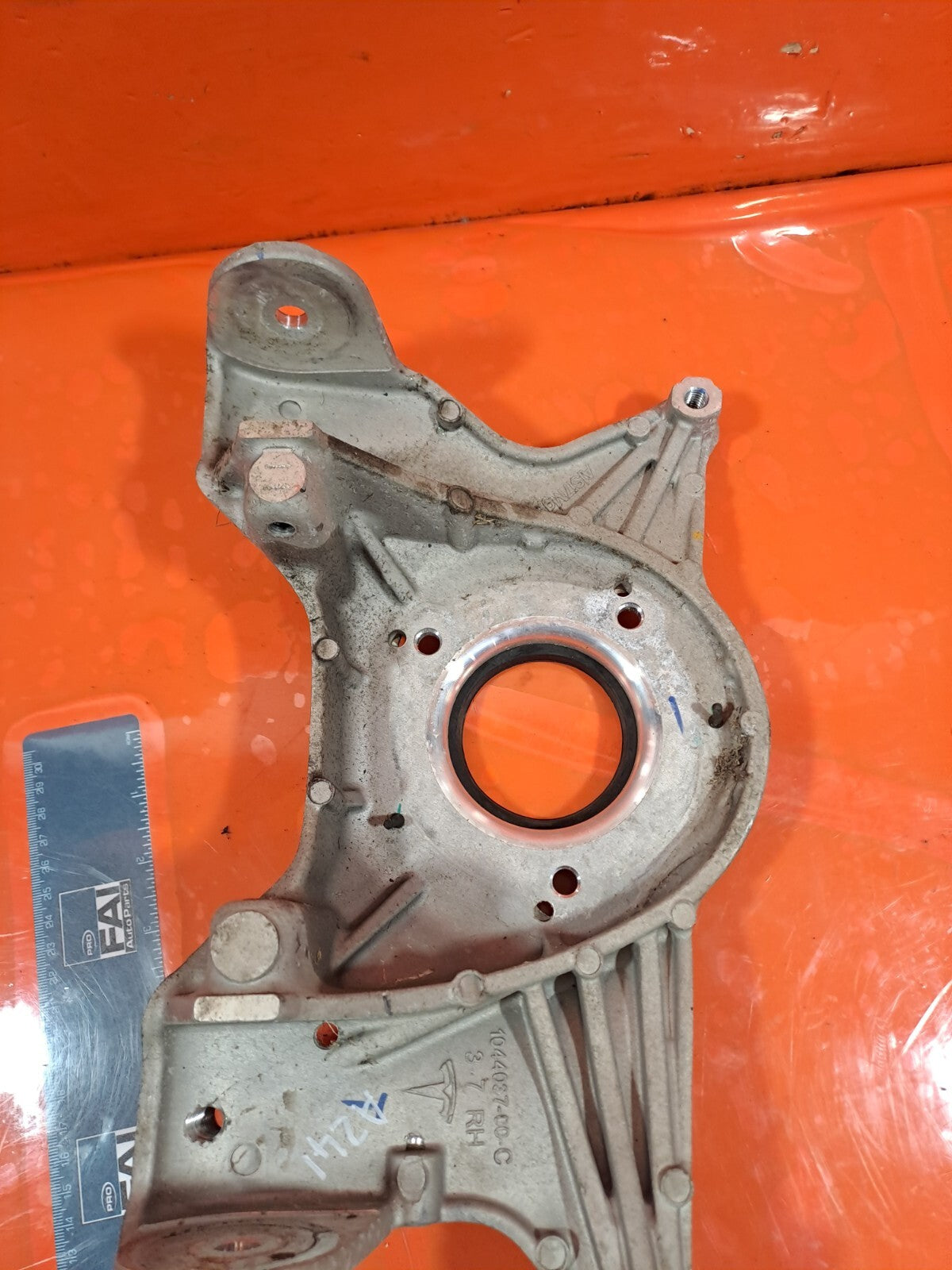 ✅2018-2025 TESLA MODEL 3 FRONT RIGHT STRUT UPPER BRACKET 1044376-00-D + WARRANTY - Image 3