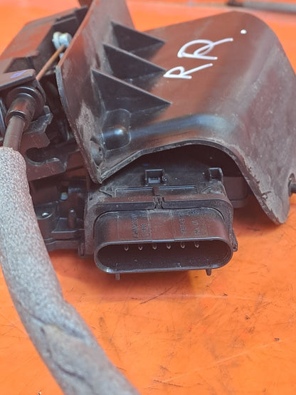 ✅FORD B-MAX TITANIUM 1.0 PETROL 2014 REAR RIGHT DOOR LOCK AV1AR26412BB Warranty - Image 3