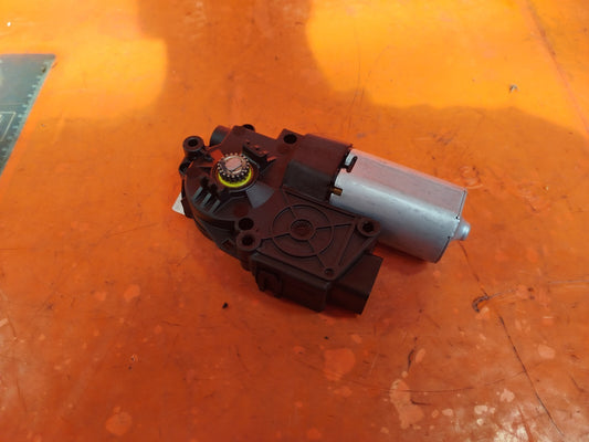 ✅MERCEDES C250 W204 2.1 DIESEL 2011 PANORAMIC SUNROOF MOTOR 10006326J Warranty - Image 1
