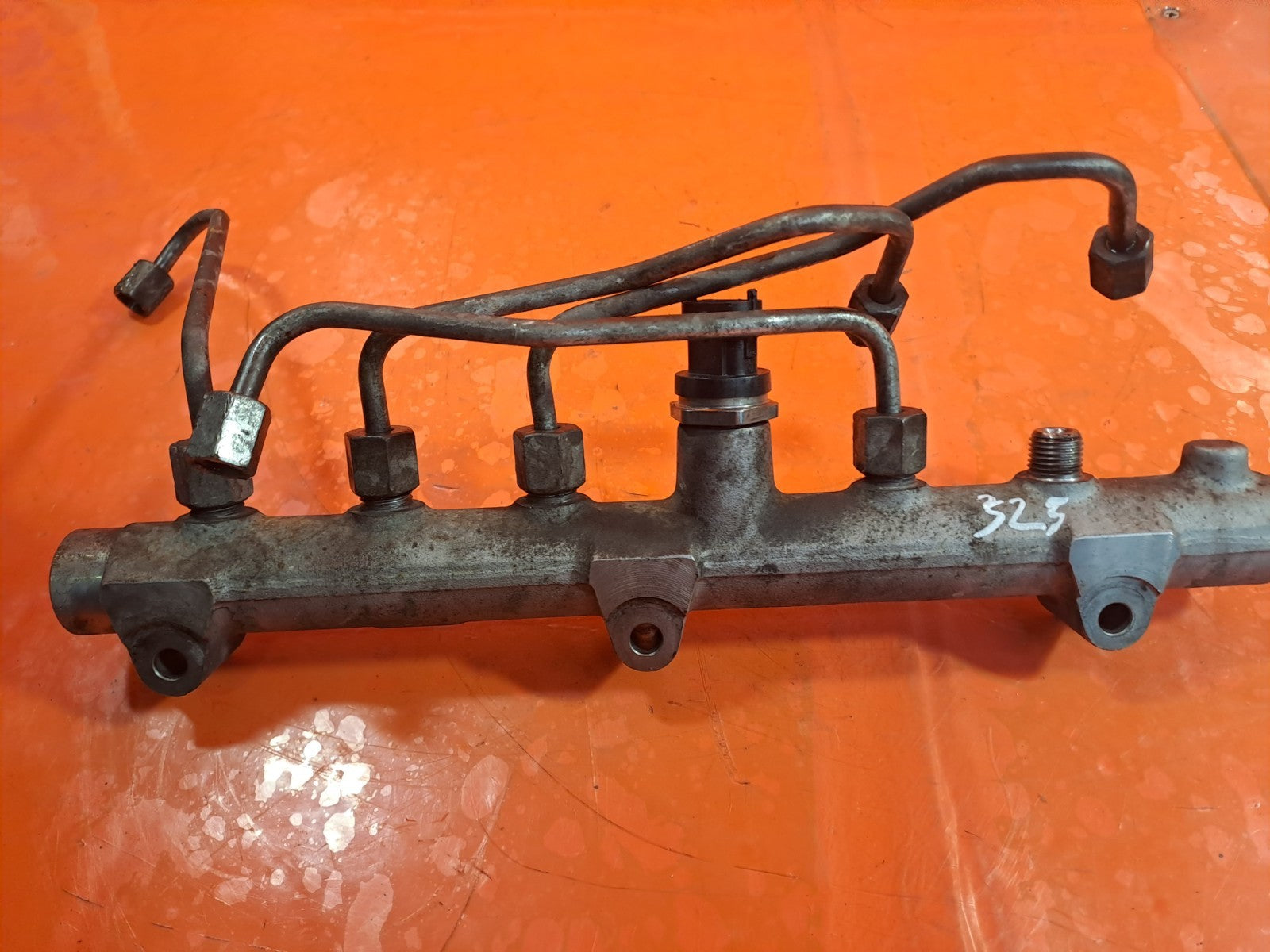 ✅2010 HYUNDAI I800 2.5 CRDi DIESEL FUEL INJECTOR RAIL 31400-4A450 +WARRANTY A325 - Image 4