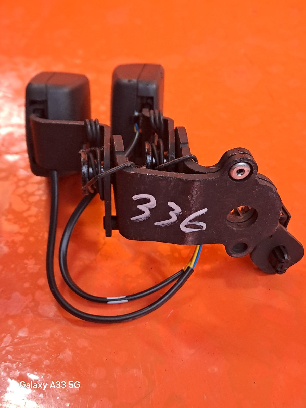 ✅2023 CUPRA FORMENTOR REAR DOUBLE SEAT BELT BUCKLE + WARRANTY A336 - Image 6