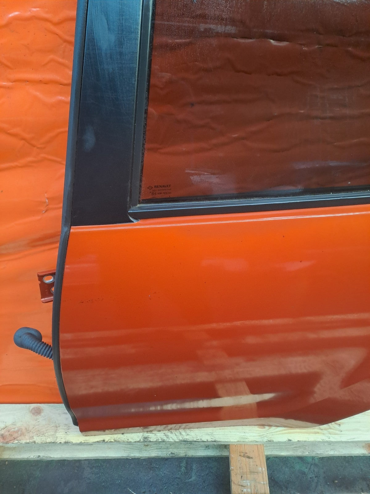 ✅2024 Dacia Duster Journey Rear Left Door Orange + Warranty A364 - Image 7